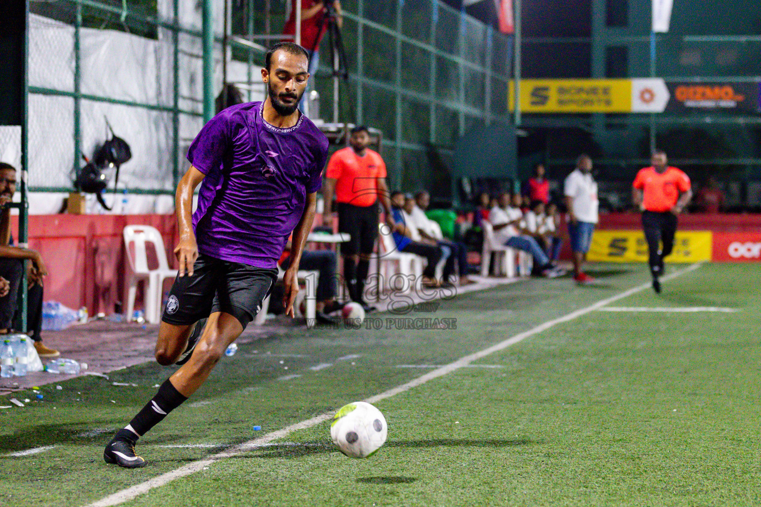 GA. Kolamaafushi vs GA. Kanduhulhuhdhoo in Day 19 of Golden Futsal Challenge 2024 was held on Friday, 2nd February 2024 in Hulhumale', Maldives 
Photos: Hassan Simah / images.mv