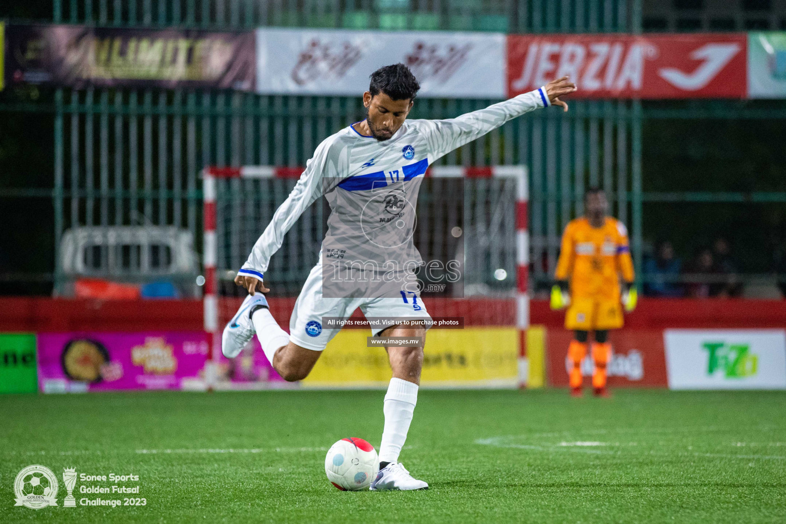 Th. Gaadhiffushi vs Th. Veymandoo in Day 4 of Golden Futsal Challenge 2023 on 08 February 2023 in Hulhumale, Male, Maldives