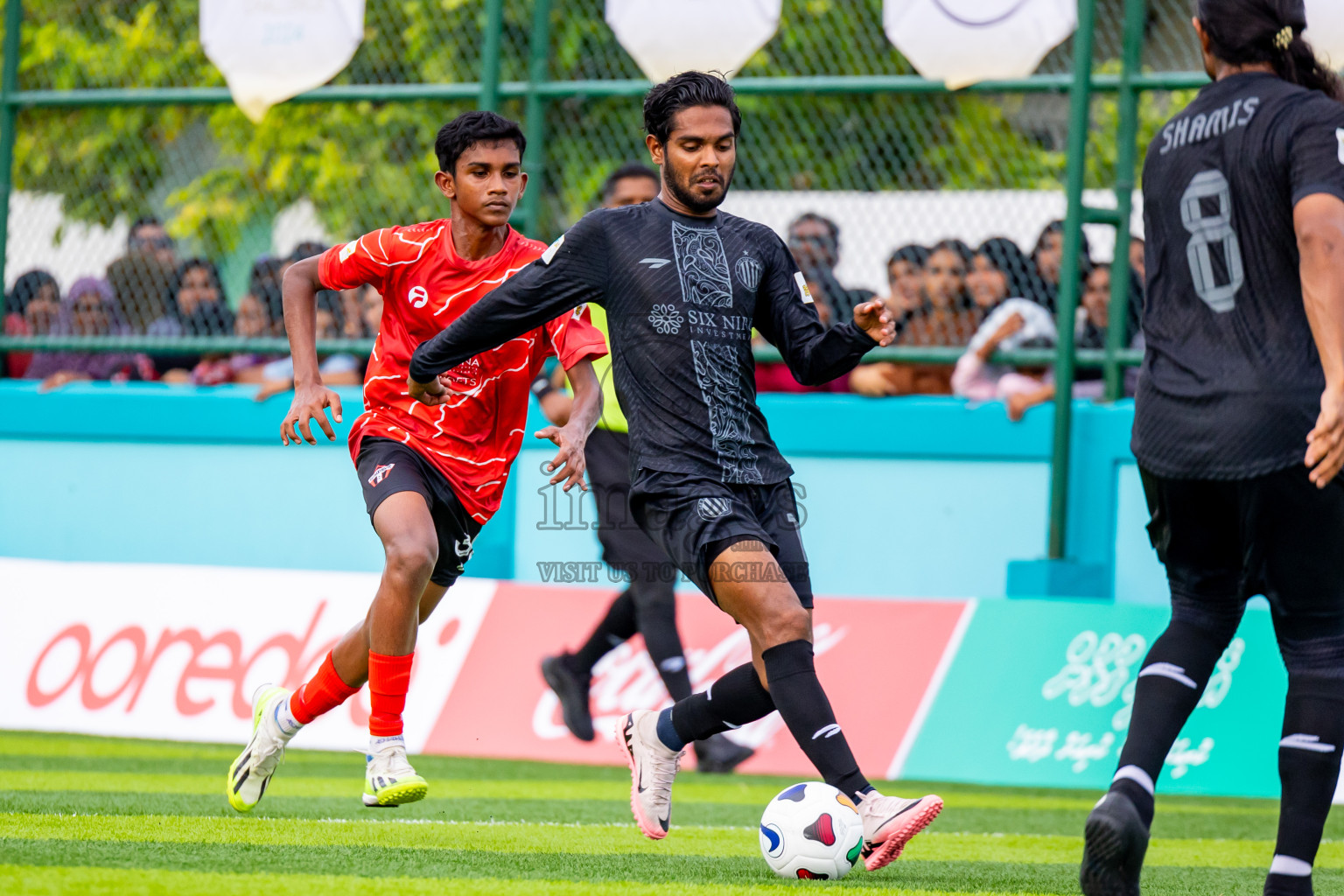 Raiymandhoo FC vs Dee Cee Jay SC in Day 1 of Laamehi Dhiggaru Ekuveri Futsal Challenge 2024 was held on Friday, 26th July 2024, at Dhiggaru Futsal Ground, Dhiggaru, Maldives Photos: Nausham Waheed / images.mv