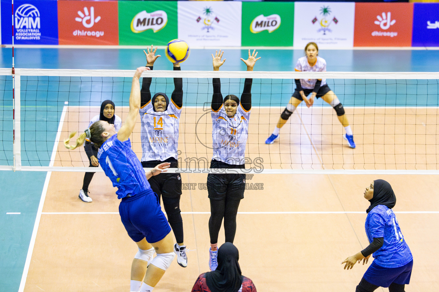 Police Club vs Flexor Sports Club in Day 1 of National Volleyball League 2025 - Women's Division held in Male', Maldives on Saturday, 19th April 2025 at Social Center Indoor Hall Photos 
By: Hassan Simah / images.mv