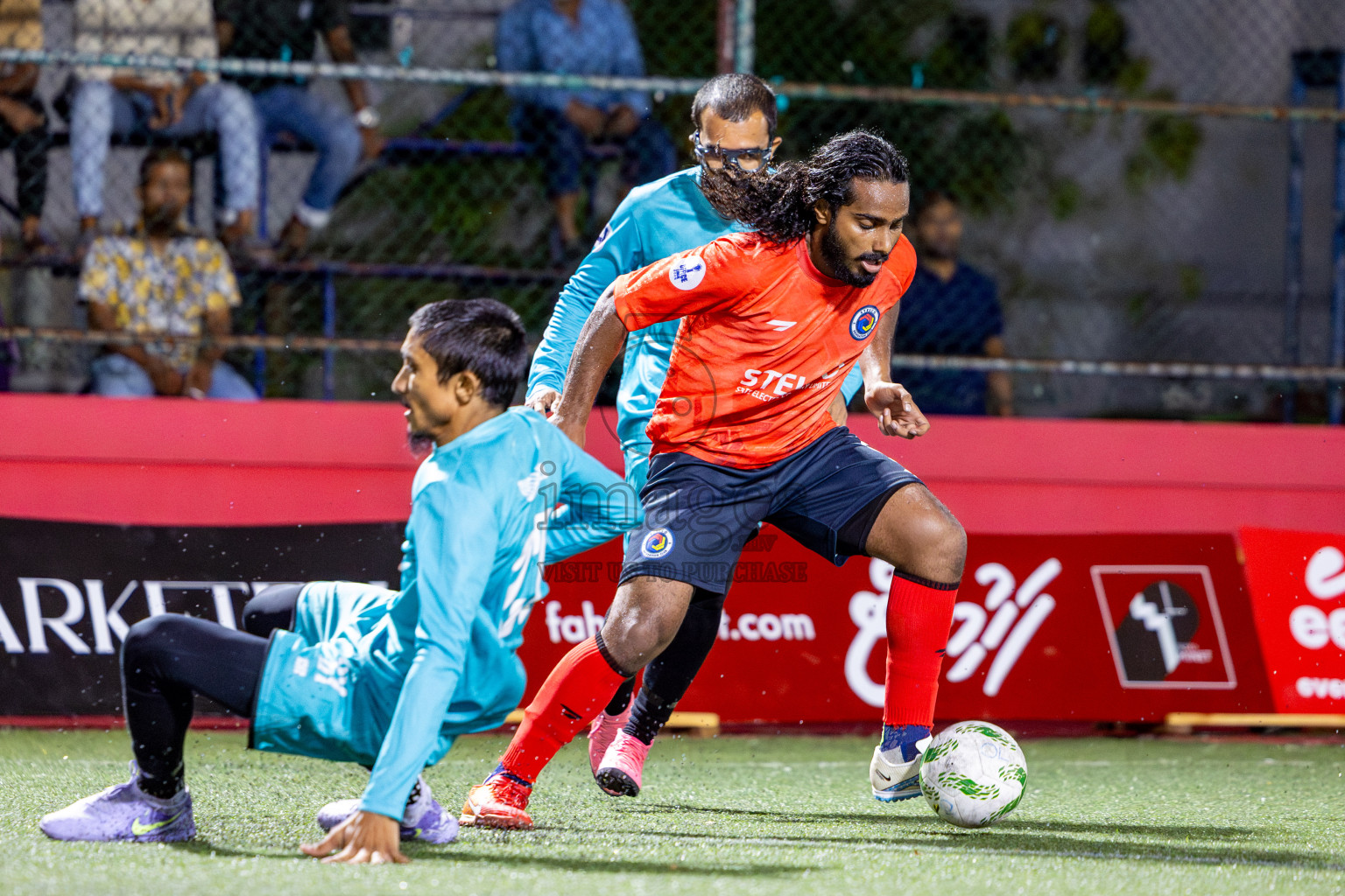 STELCO RC vs Club Hajj in Day 14 of Office League 2025 was held on Tuesday, 29th April 2025 in Hulhumale', Maldives. Photos: Nausham Waheed / images.mv
