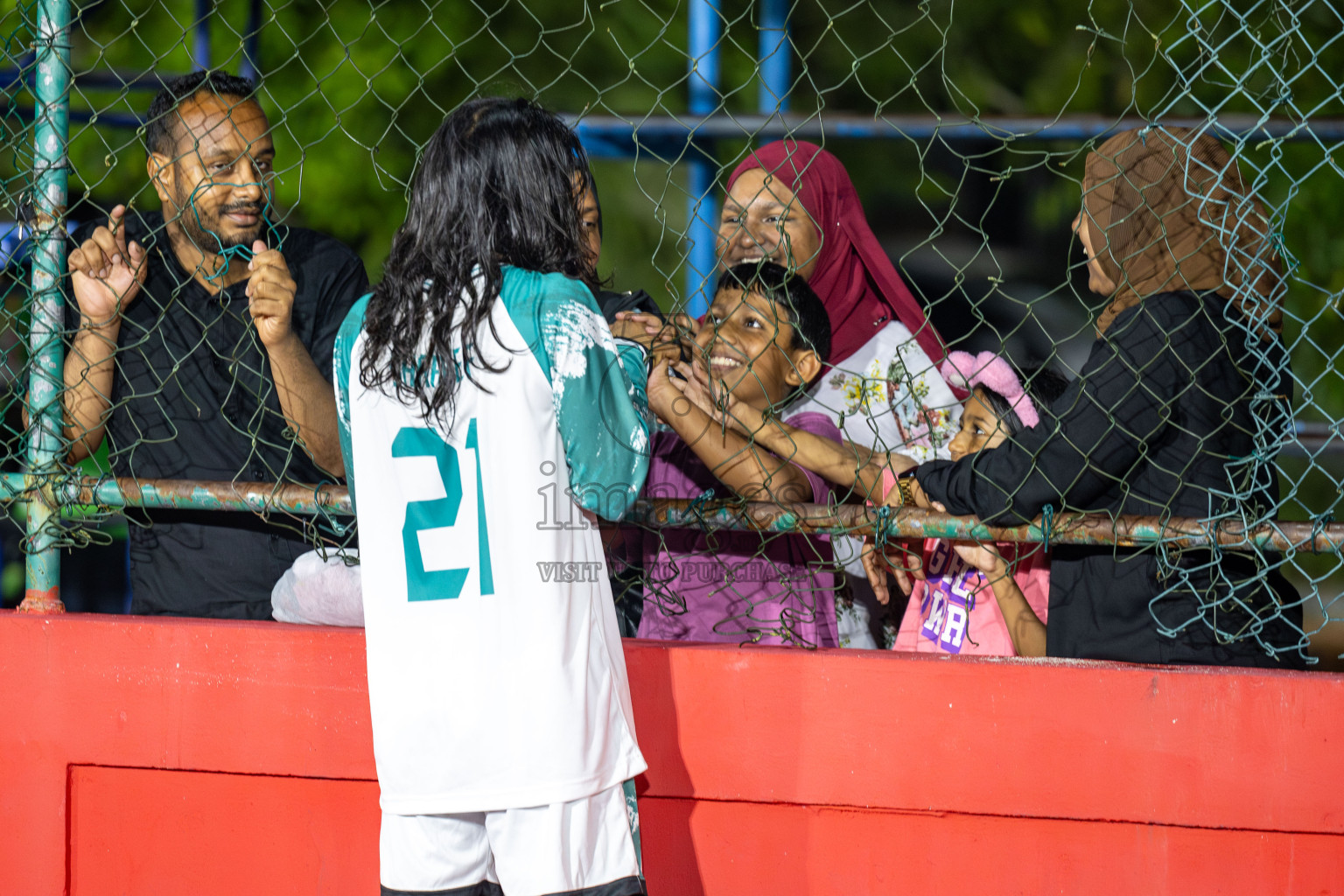 HDh Nolhivaran vs HDh Kumundhoo in Day 13 of Golden Futsal Challenge 2025 was held on Friday, 17th January 2025, in Hulhumale', Maldives 
Photos: Hassan Simah / images.mv