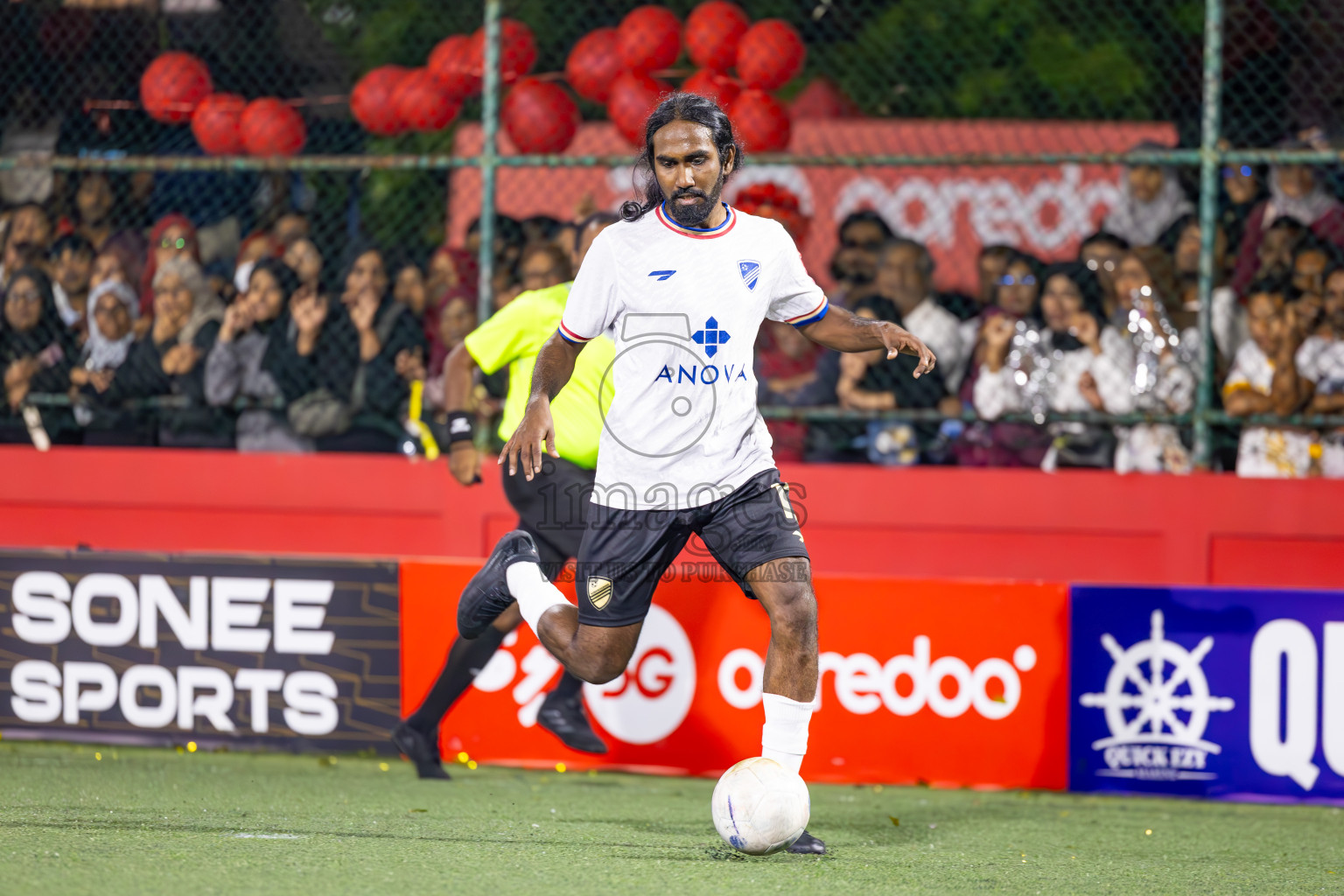Dh Maaenboodhoo vs Dh Kudahuvadhoo in Dhaalu Atoll Finals in Day 25 of Golden Futsal Challenge 2025 was held on Wednesday , 28th January 2025, in Hulhumale', Maldives. Photos: Ismail Thoriq / images.mv