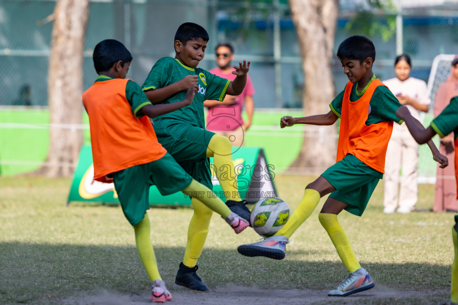 Day 2 of MILO Academy Championship 2025 was held on Friday, 14th February 2025 in Henveiru Stadium. 
Photos: Hassan Simah / Images.mv