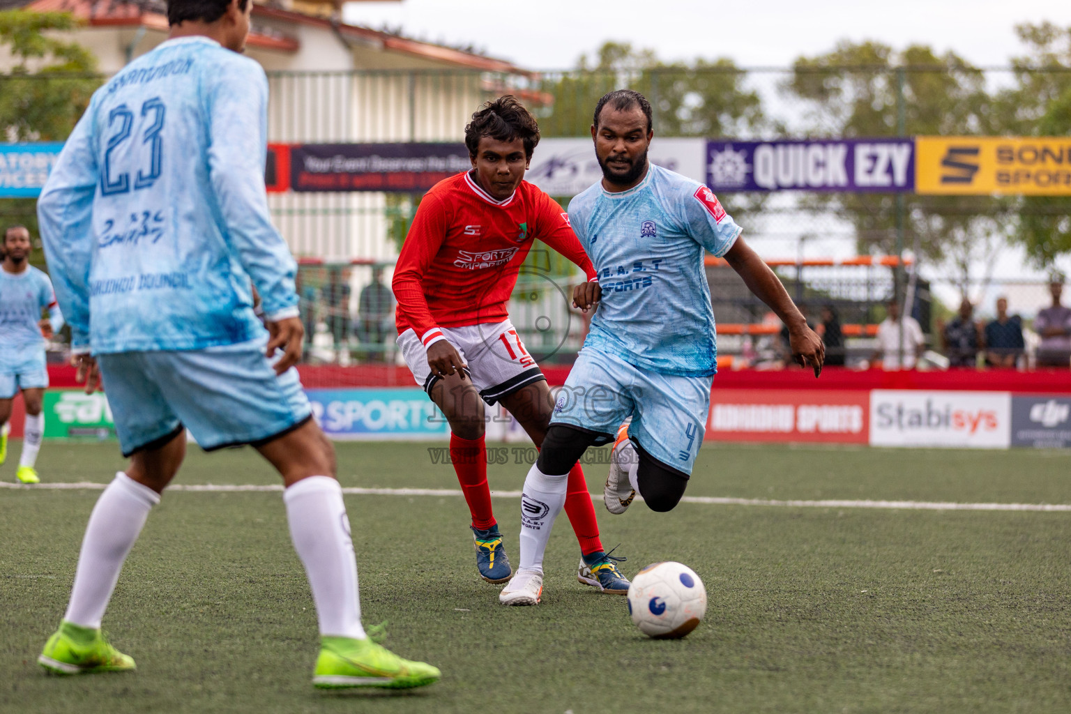 ADh Kunburudhoo VS ADh Dhangethi in Day 6 of Golden Futsal Challenge 2025 on Friday, 6th January 2025, in Hulhumale', Maldives 
Photos: Hassan Simah / images.mv