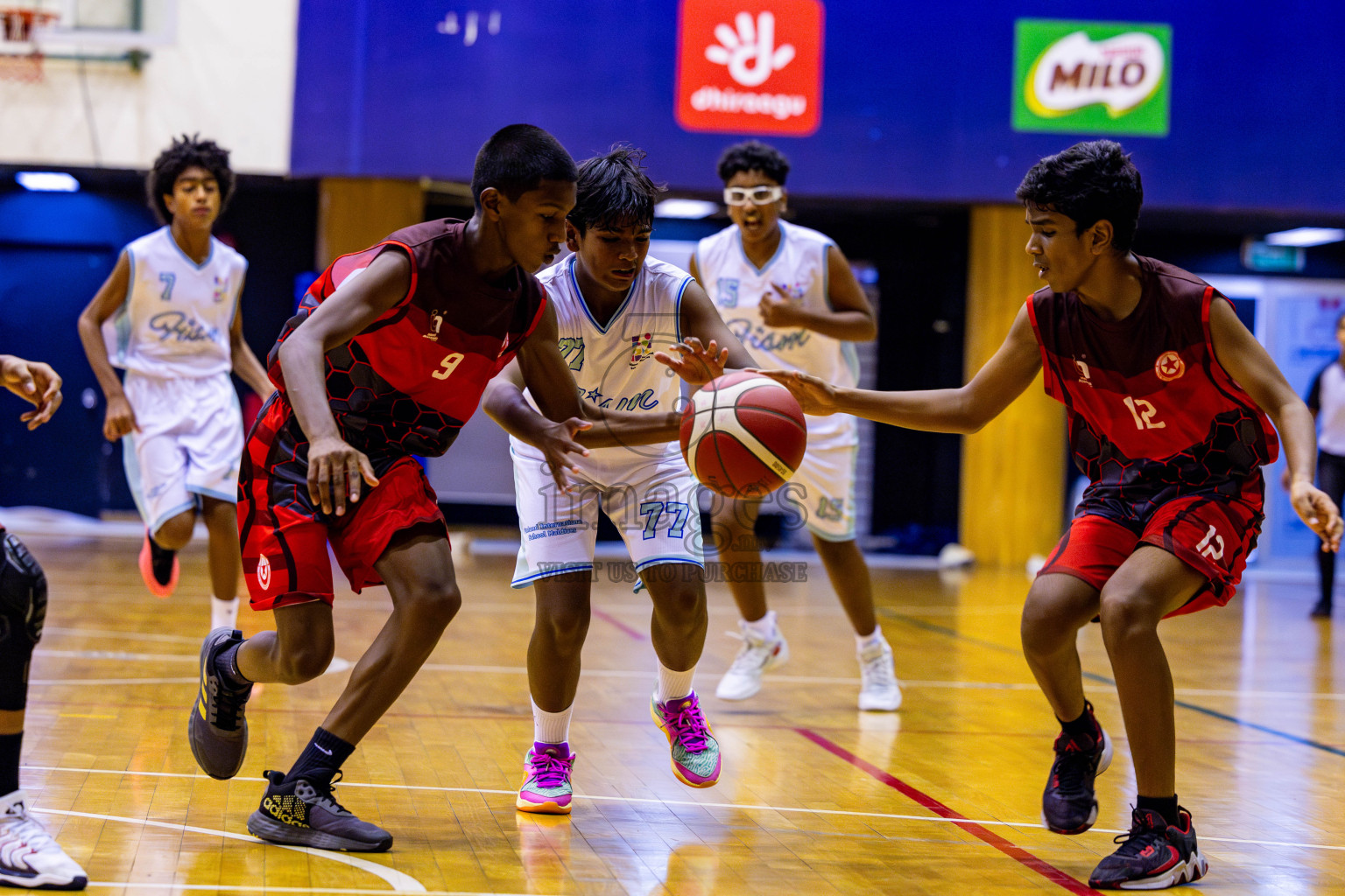 Iskandhar School vs Finland International School in Under 13 Boys Final of Junior Basketball Championship 2024 was held in Social Center, Male', Maldives on Sunday, 15th December 2024. Photos: Nausham Waheed / images.mv