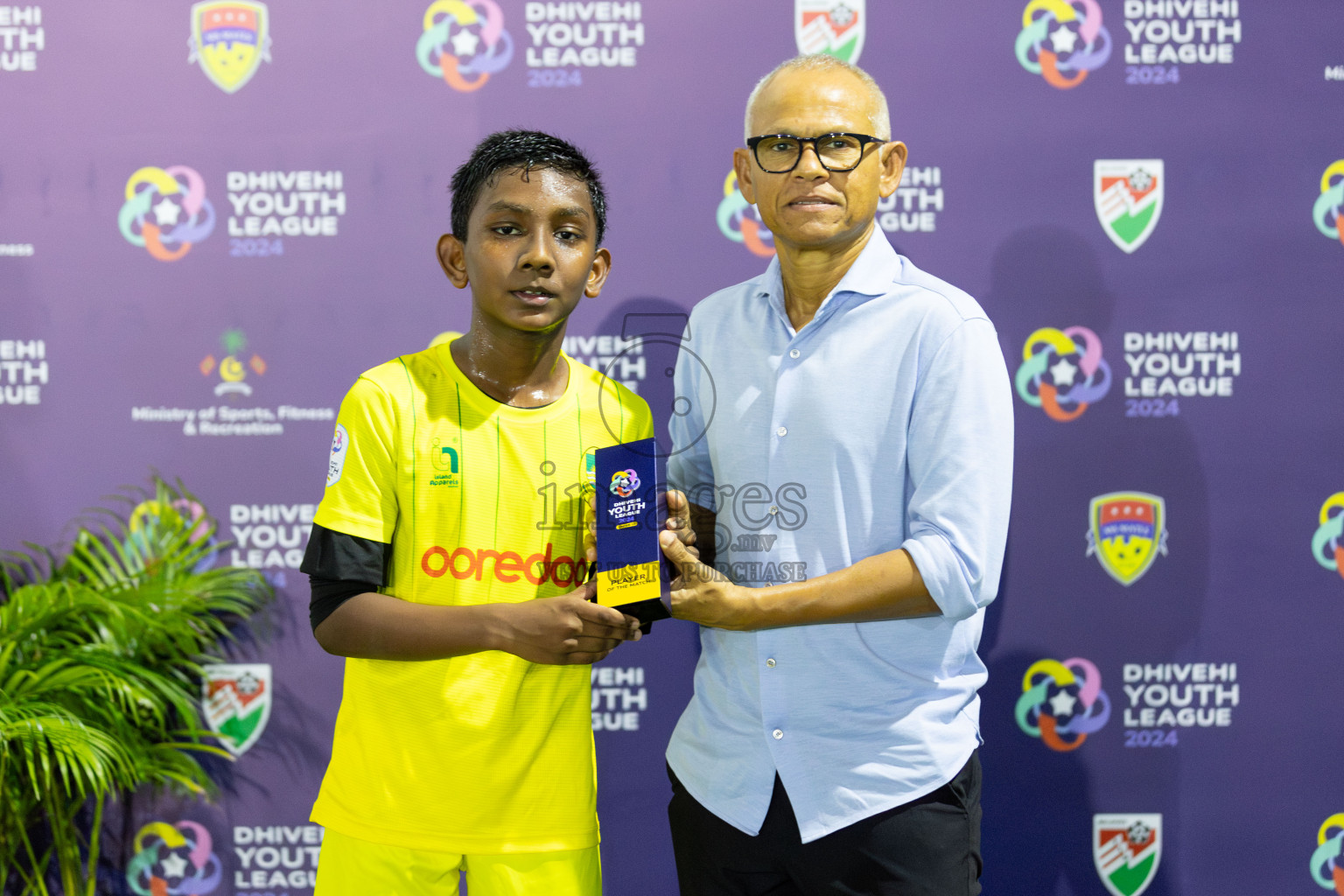 Maziya vs Hurriya (U12) in Day 4 of Dhivehi Youth League 2024 held at Henveiru Stadium on Thursday, 28th November 2024. Photos: Shuu Abdul Sattar/ Images.mv