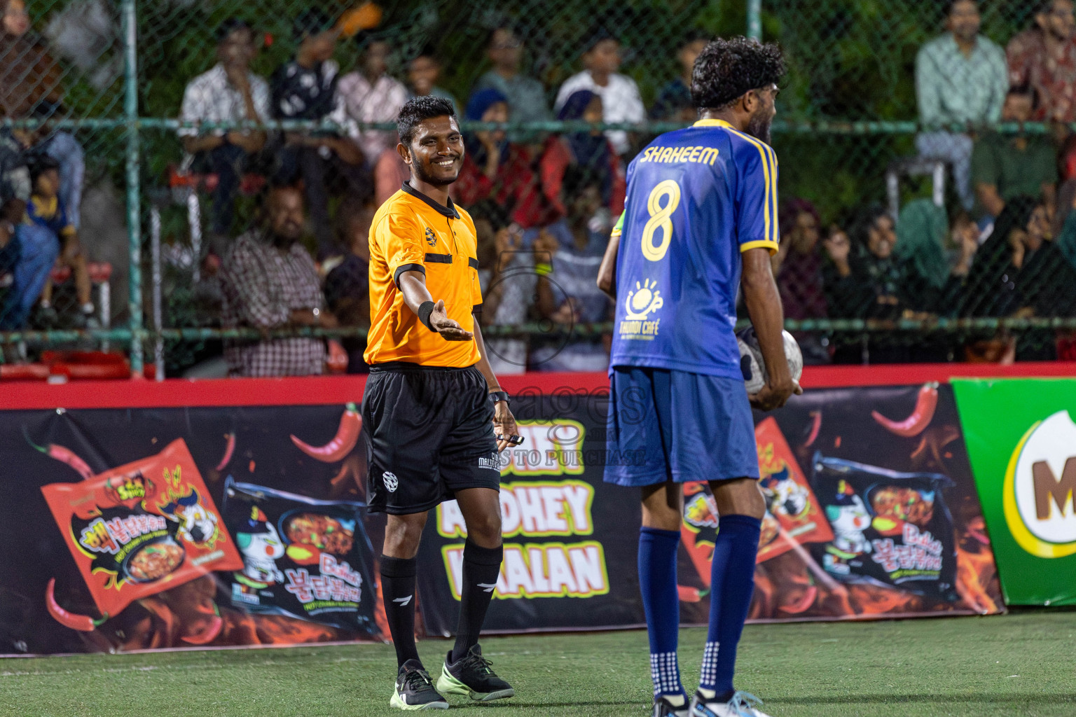 CLUB 220 vs HPSN in the Quarter Finals of Club Maldives Classic 2024 held in Rehendi Futsal Ground, Hulhumale', Maldives on Tuesday, 17th September 2024. 
Photos: Hassan Simah / images.mv