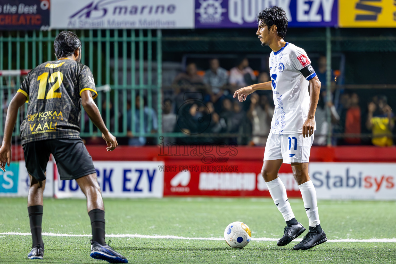 V Felidhoo vs V Keyodhoo in Atoll Round Final on Day 22 of Golden Futsal Challenge 2025 was held on Sunday , 26th January 2025, in Hulhumale', Maldives.
Photos: Ismail Thoriq / images.mv