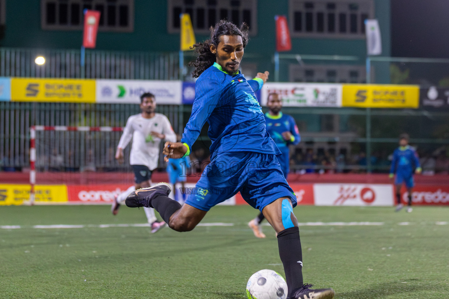 H.Dh Makunudhoo vs H.Dh Finey in Day 6 of Golden Futsal Challenge 2024 was held on Saturday, 20th January 2024, in Hulhumale', Maldives Photos: Mohamed Mahfooz Moosa / images.mv