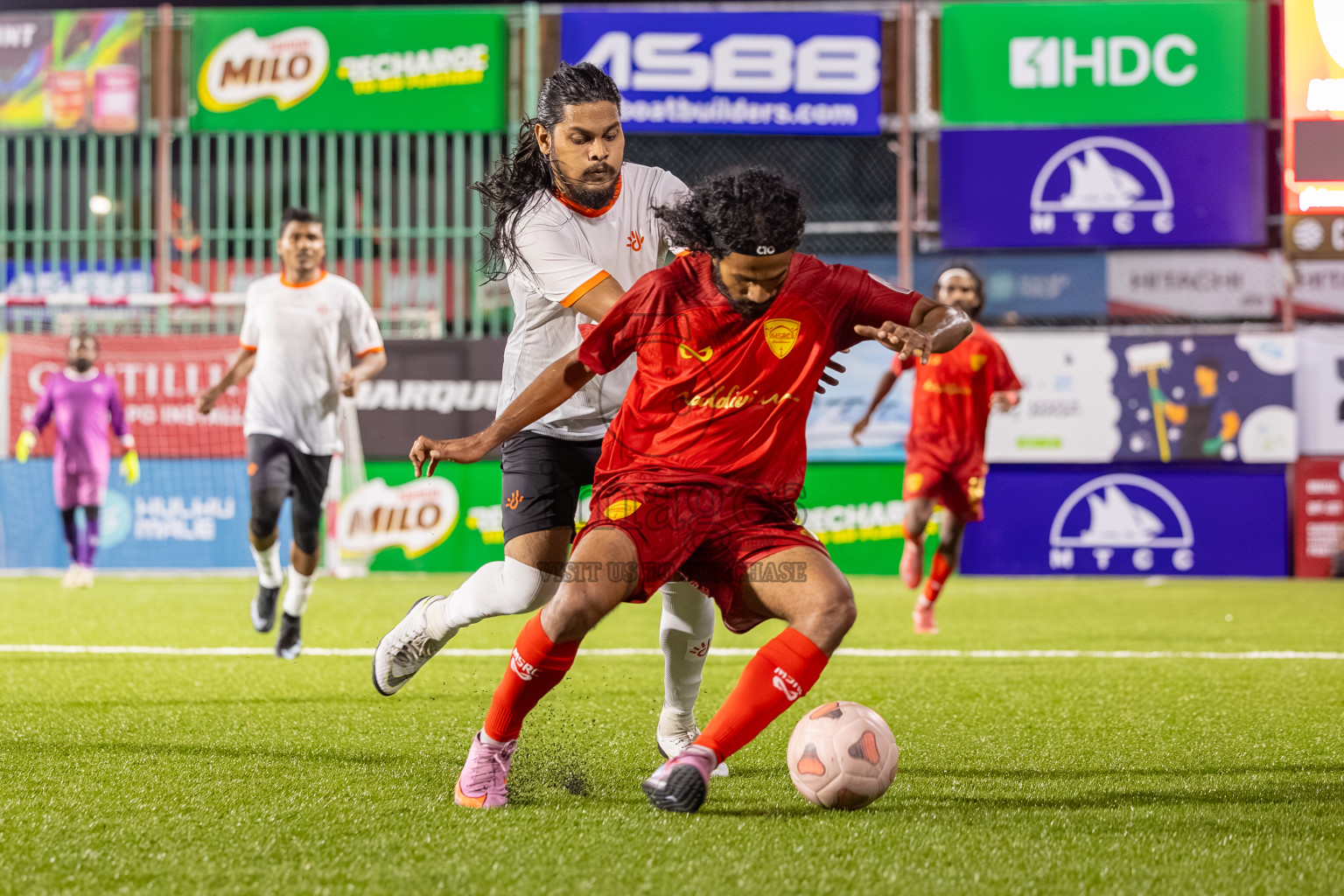 Maldivian RC vs Dhiraagu in Day 13 of Club Maldives Cup 2025 was held in Rehendhi Futsal Ground, Hulhumale', Maldives on Monday, 13th October 2025. 
Photos: Mohamed Mahfooz Moosa / images.mv