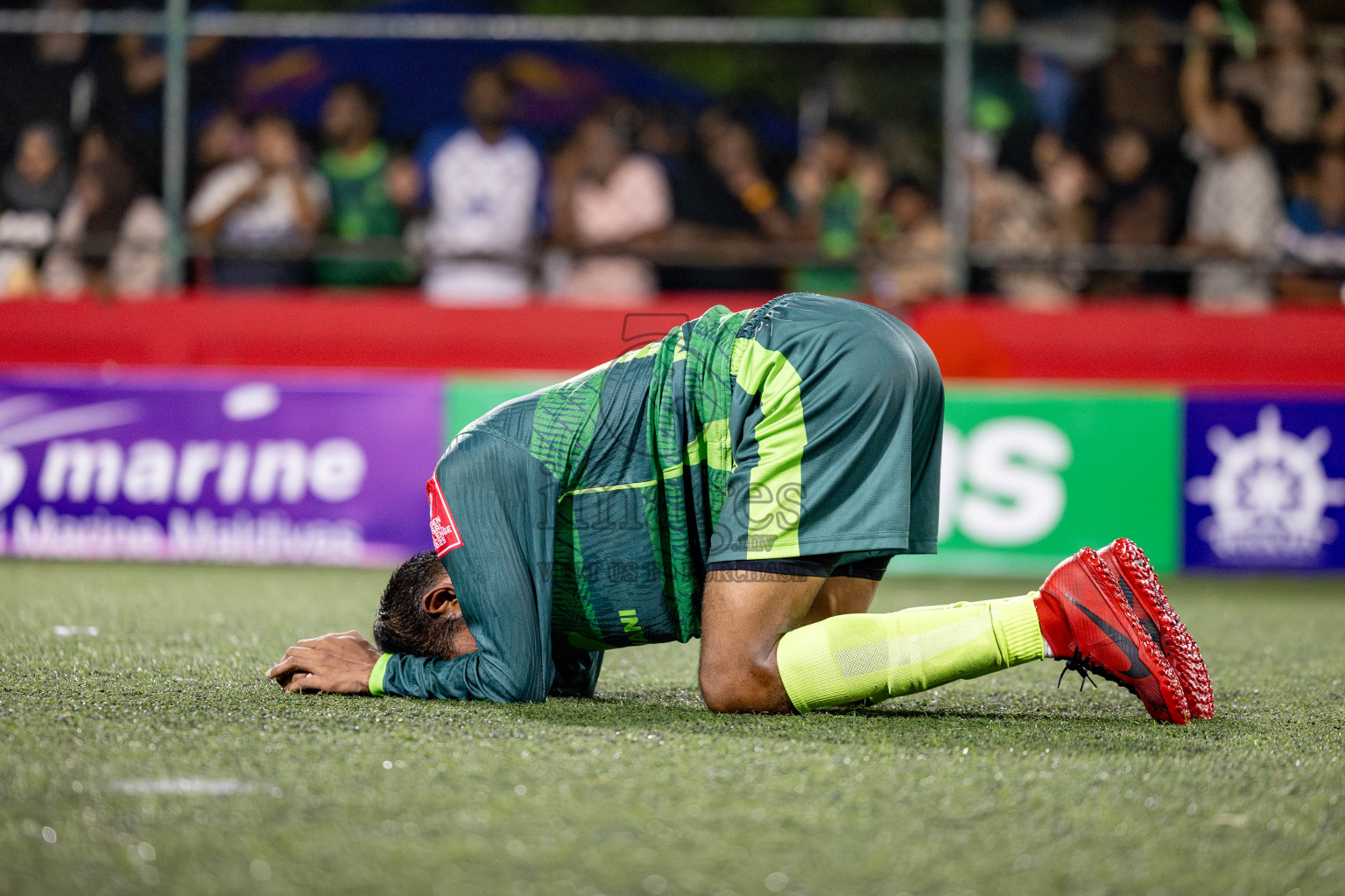 Th. Kinbidhoo VS Th. Dhiyamigili in Day 18 of Golden Futsal Challenge 2025 was held on Wednesday, 22nd January 2025, in Hulhumale', Maldives. Photos: Nausham Waheed / images.mv