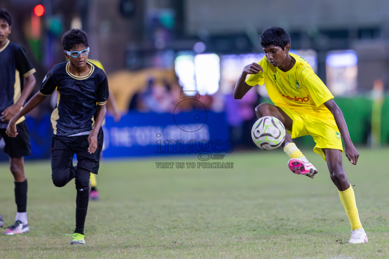 Eagles vs Maziya (U14) in Dhivehi Youth League 2024 - Day 2. Matches held at Henveiru Stadium on 22nd November 2024 , Friday. Photos: Shuu Abdul Sattar/ Images.mv