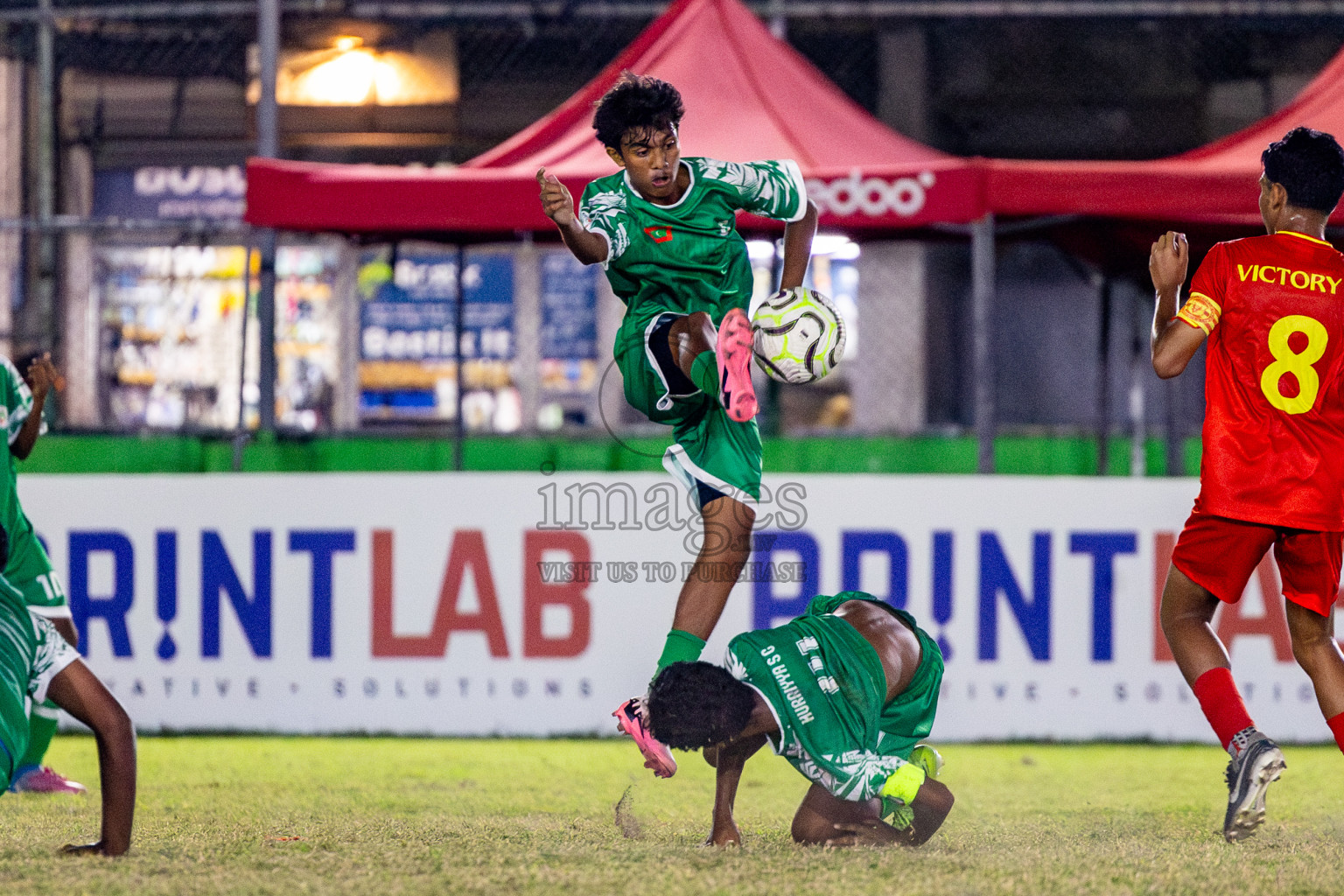 Victory Sports Club vs Hurriyya Sports Club (U14) in Day 9 of Dhivehi Youth League 2024 held at Henveiru Stadium on Saturday, 14th December 2024. Photos: Nausham Waheed / Images.mv