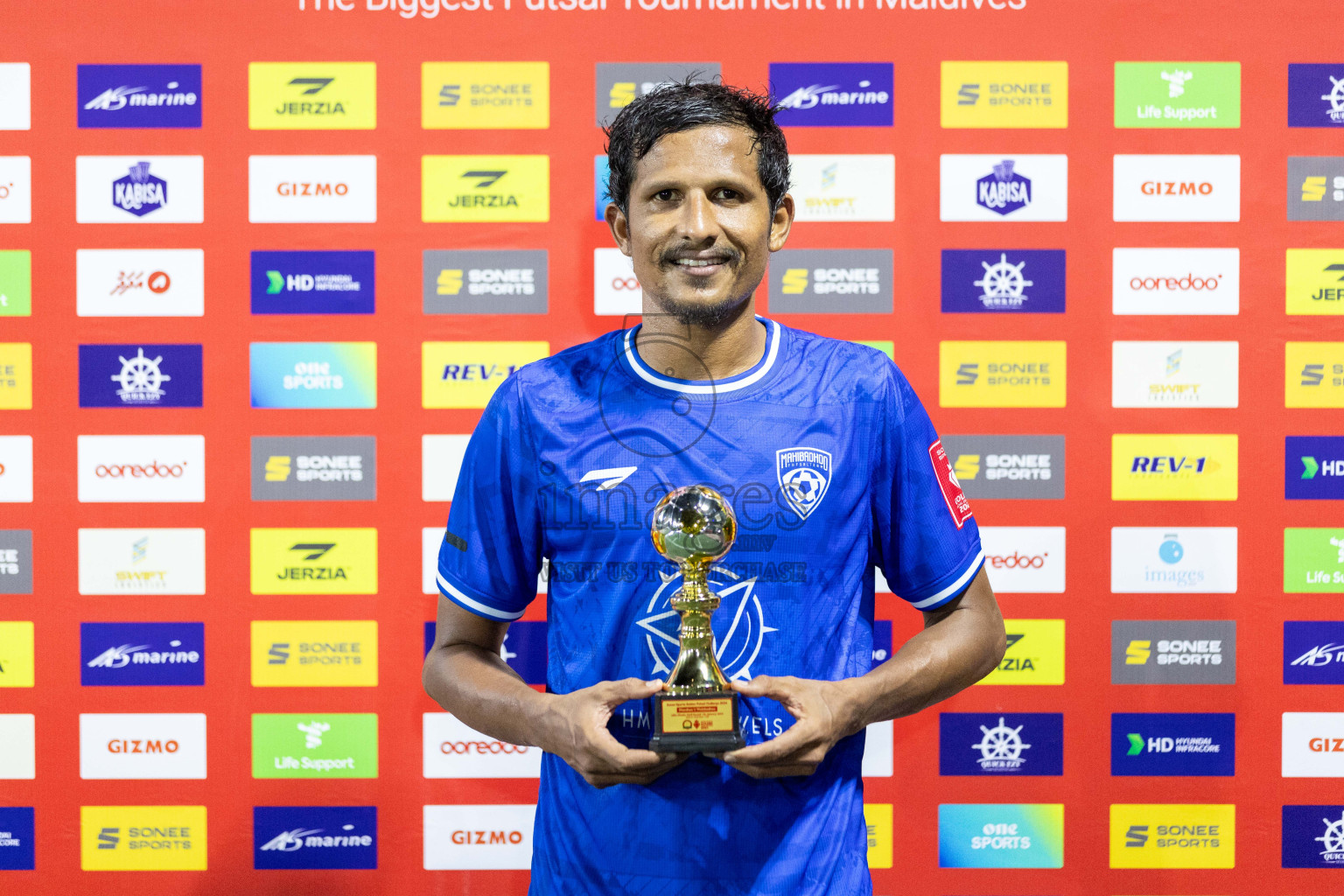 ADh Mandhoo VS ADh Mahibadhoo in Day 12 of Golden Futsal Challenge 2024 was held on Friday, 26th January 2024, in Hulhumale', Maldives Photos: Nausham Waheed / images.mv