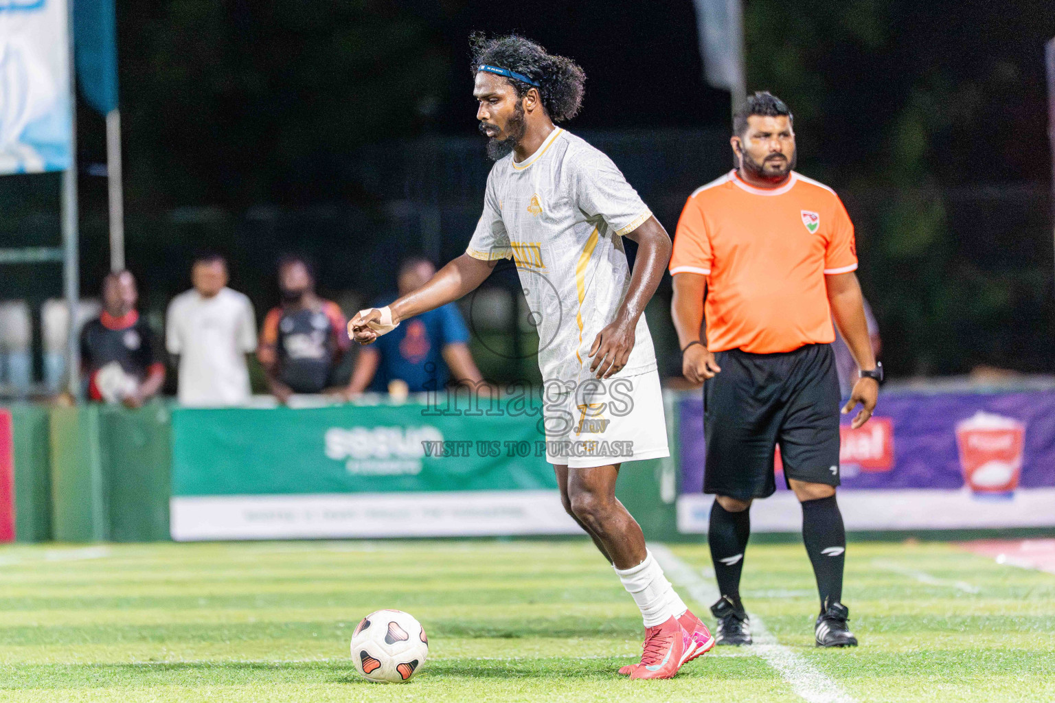 Lecrose VS BGSC in Day 4 - Fonadhoo Youth Futsal Challenge 2025 held in Fonadhoo Futsal Stadium, L. Fonadhoo, Maldives on Wednesday, 29th October 2025 Photos: Arif Rasheed / images.mv