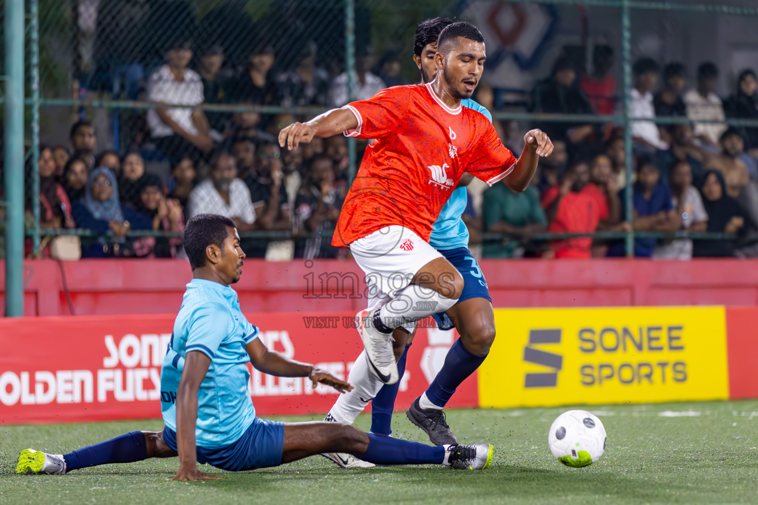 HA Utheemu vs HA Dhidhdhoo on Day 37 of Golden Futsal Challenge 2024 was held on Thursday, 22nd February 2024, in Hulhumale', Maldives
Photos: Ismail Thoriq / images.mv