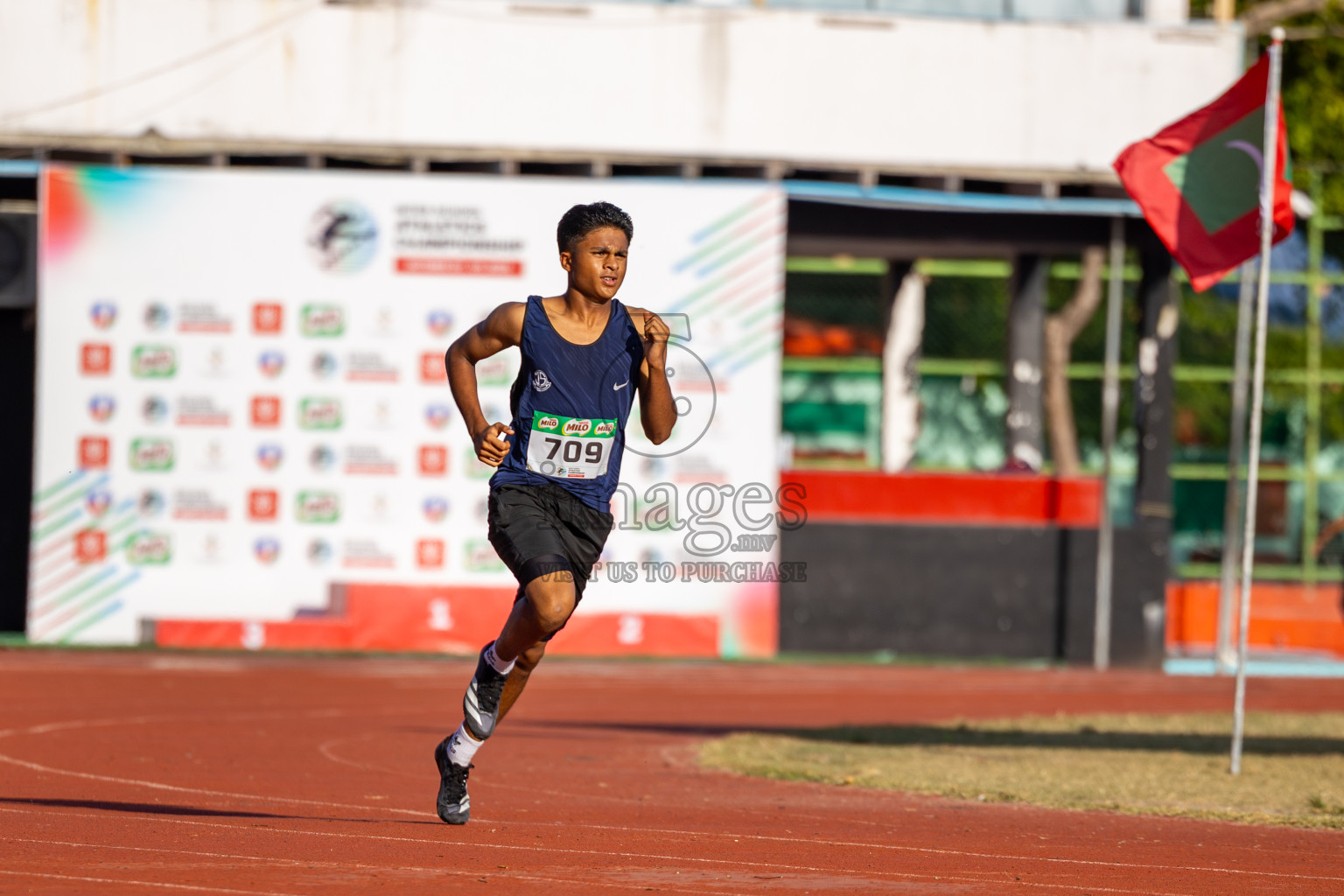Day 1 of Inter-school Athletics Championship 2025 held in Ekuveni Synthetic Track, Male', Maldives on Monday, 06th October 2025. Photos by: Nausham Waheed, Areef, Ismail Thoriq / Images.mv