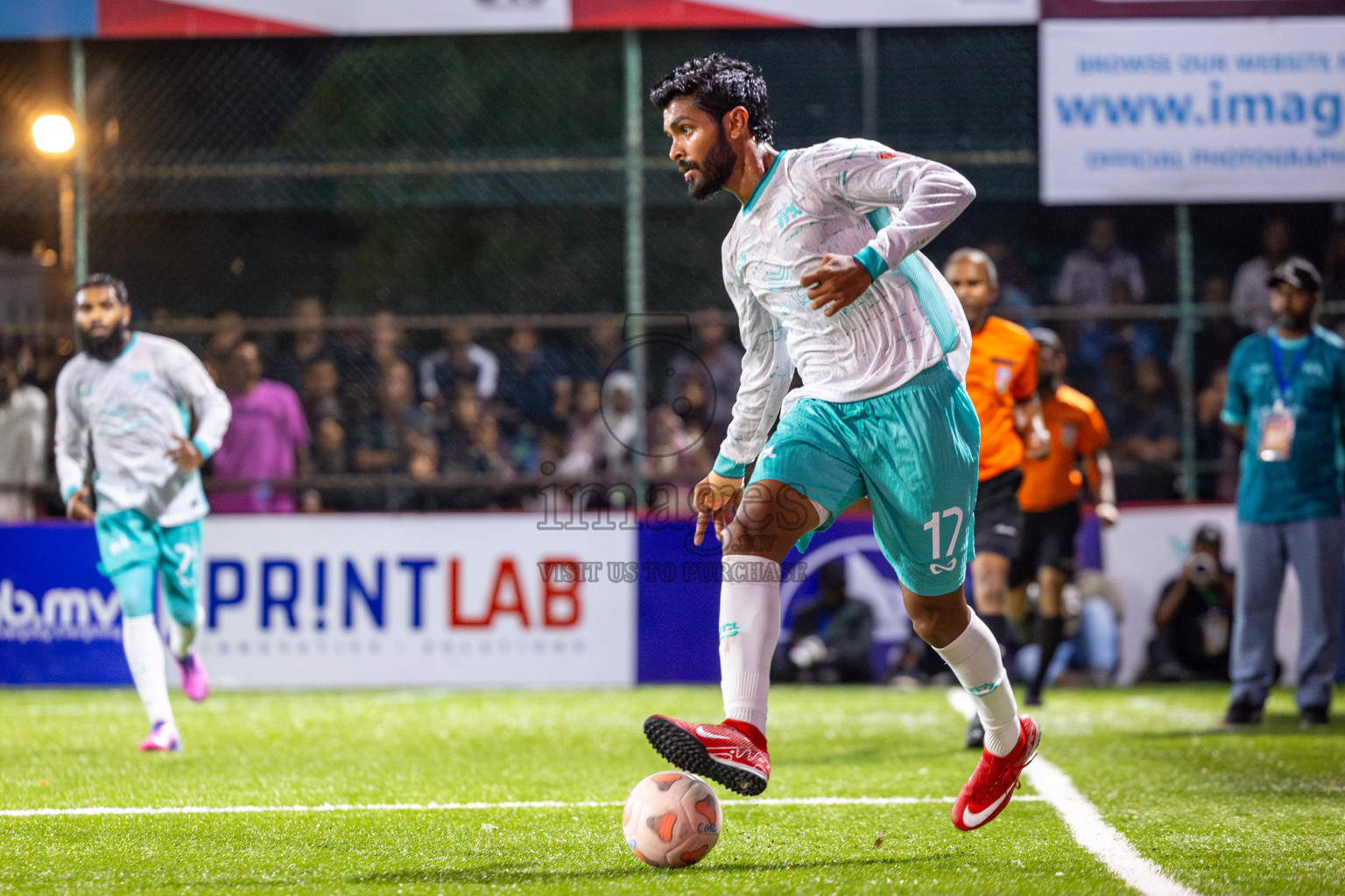 Fenaka vs MPL in the Quarter Finals of Club Maldives Cup 2025 was held in Rehendhi Futsal Ground, Hulhumale', Maldives on Friday, 17th October 2025. Photos: Ismail Thoriq, Hassan Simah / images.mv