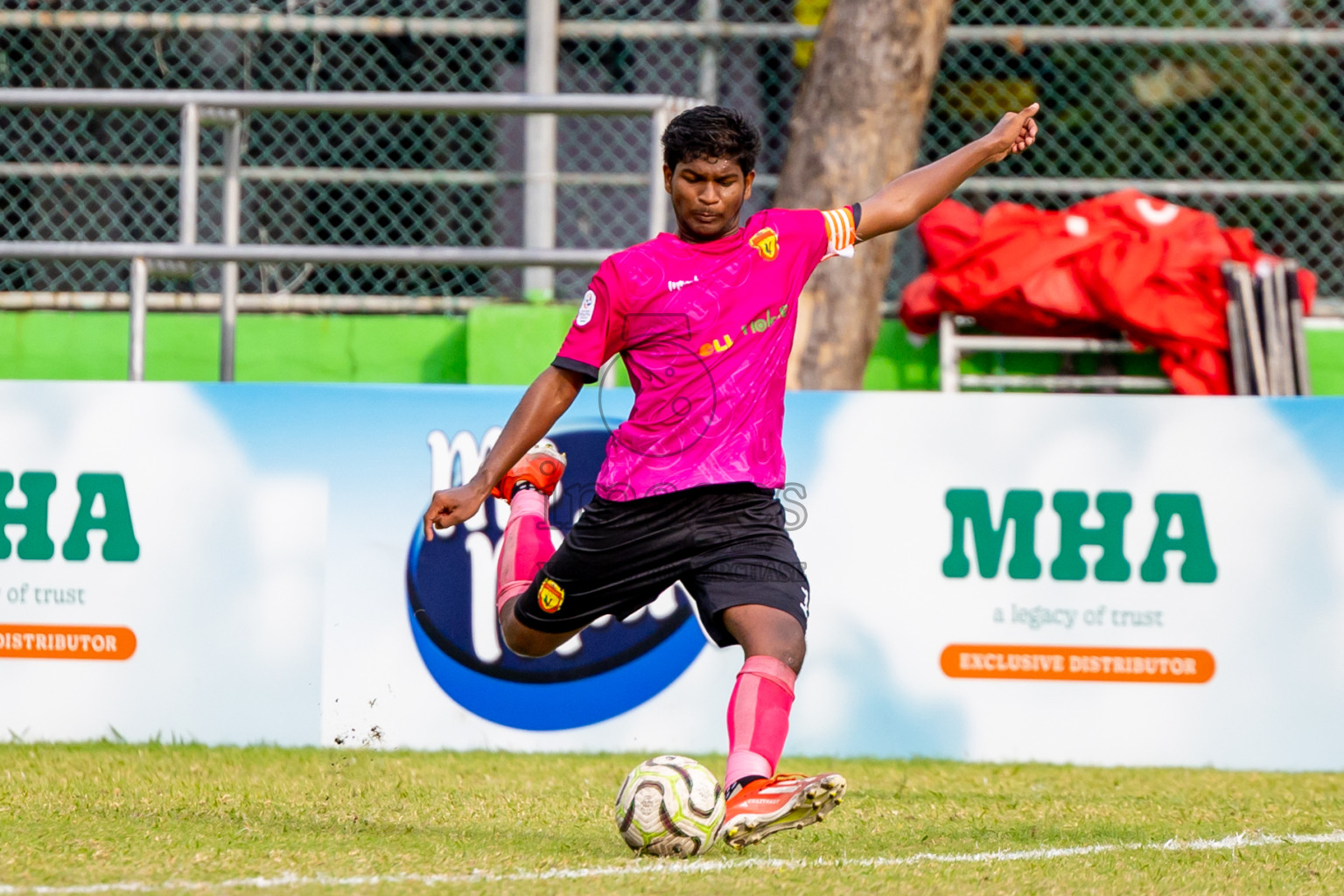 Club Valencia vs United Victory (U16) in Day 10 of Dhivehi Youth League 2024 held at Henveiru Stadium on Sunday, 15th December 2024. Photos: Nausham Waheed / Images.mv