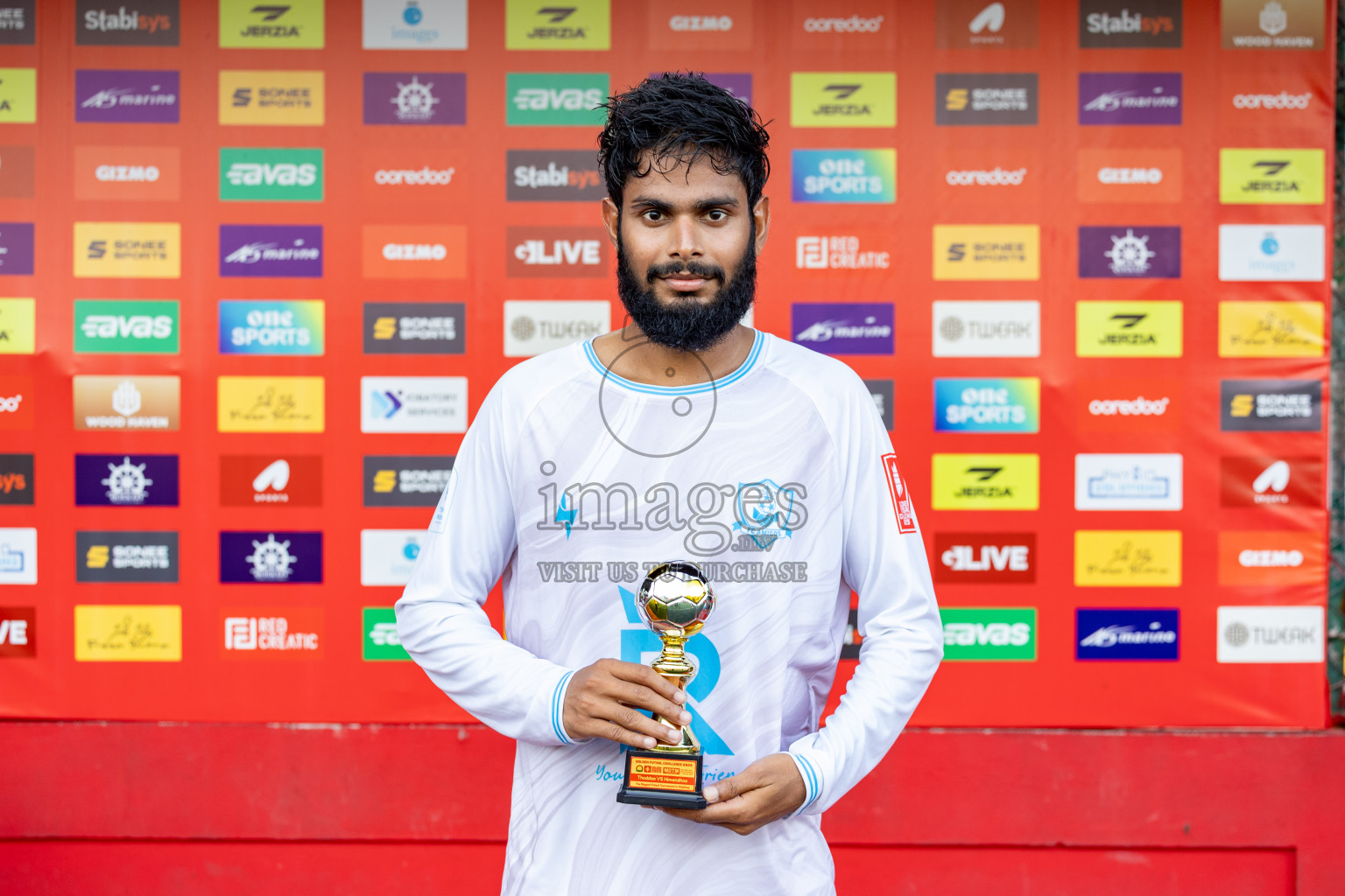 AA. Thoddoo VS AA. Himandhoo in Day 7 of Golden Futsal Challenge 2025 was held on Saturday, 11th January 2025, in Hulhumale', Maldives Photos: Hassan Simah / images.mv