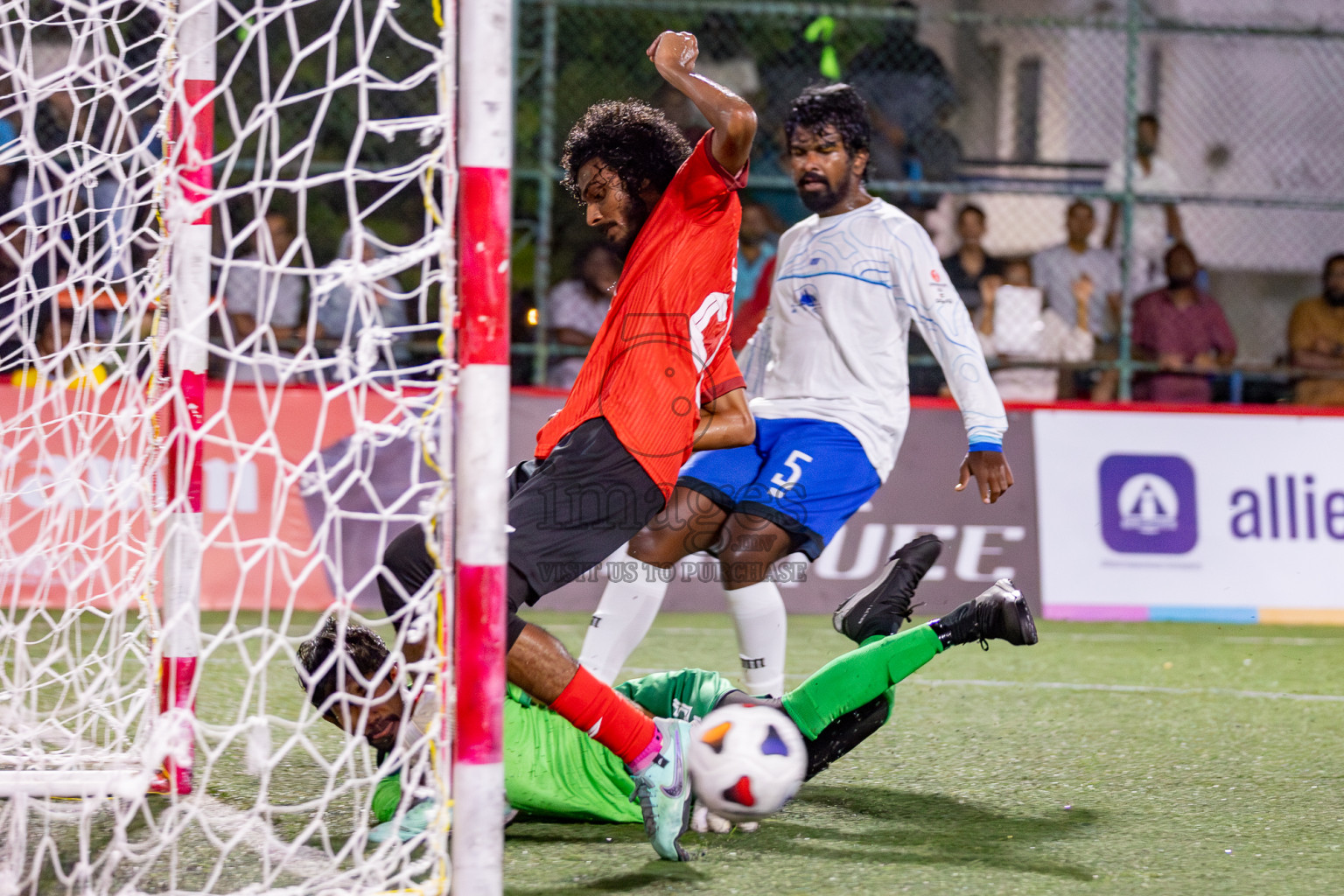 United BML vs Team MTCC in Club Maldives Cup 2024 held in Rehendi Futsal Ground, Hulhumale', Maldives on Saturday, 28th September 2024. 
Photos: Hassan Simah / images.mv