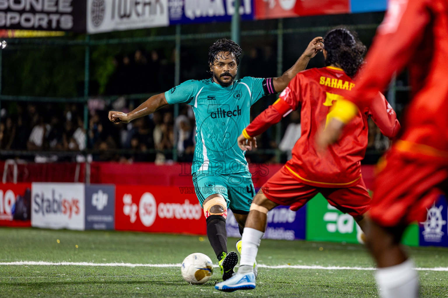 S Feydhoo vs S Meedhoo on Day 20 of Golden Futsal Challenge 2025 was held on Thursday, 23rd January 2025, in Hulhumale', Maldives. Photos: Nausham Waheed / images.mv