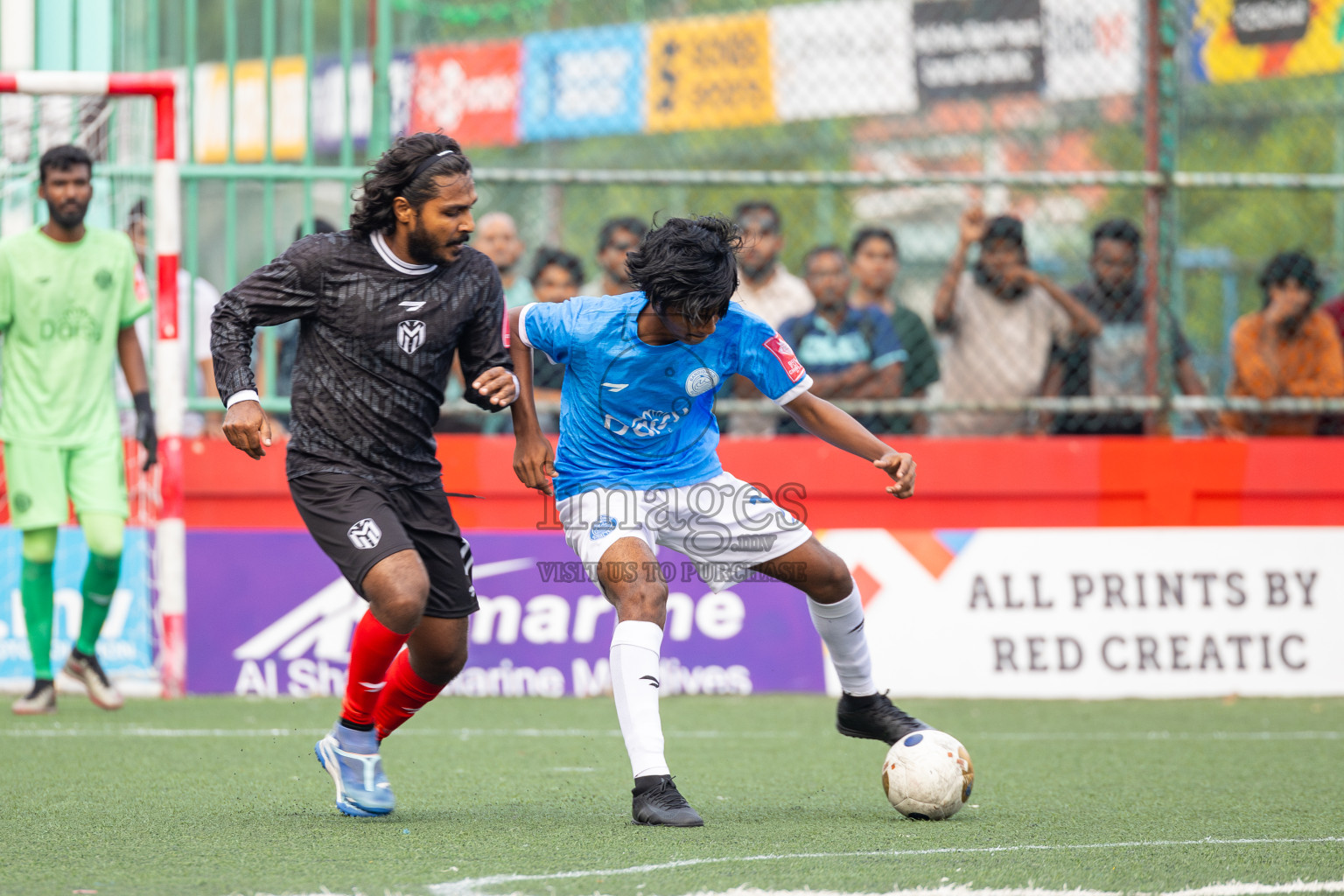 Dh Bandidhoo vs Dh Maaenboodhoo in Day 13 of Golden Futsal Challenge 2025 was held on Friday, 17th January 2025, in Hulhumale', Maldives Photos: Ismail Thoriq / images.mv
