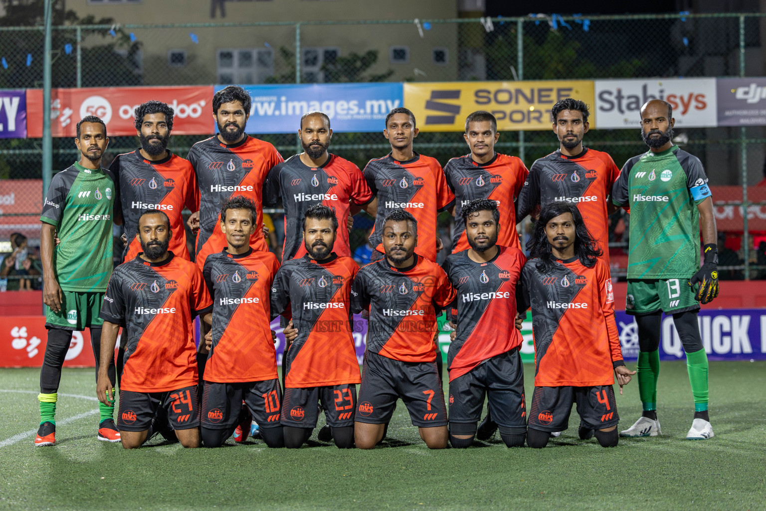Kuda Huvadhoo vs Mulak in zone round on Day 29 of Golden Futsal Challenge 2025 was held on Sunday , 2nd February 2025, in Hulhumale', Maldives. Photos: Shuu Abdul Sattar / images.mv