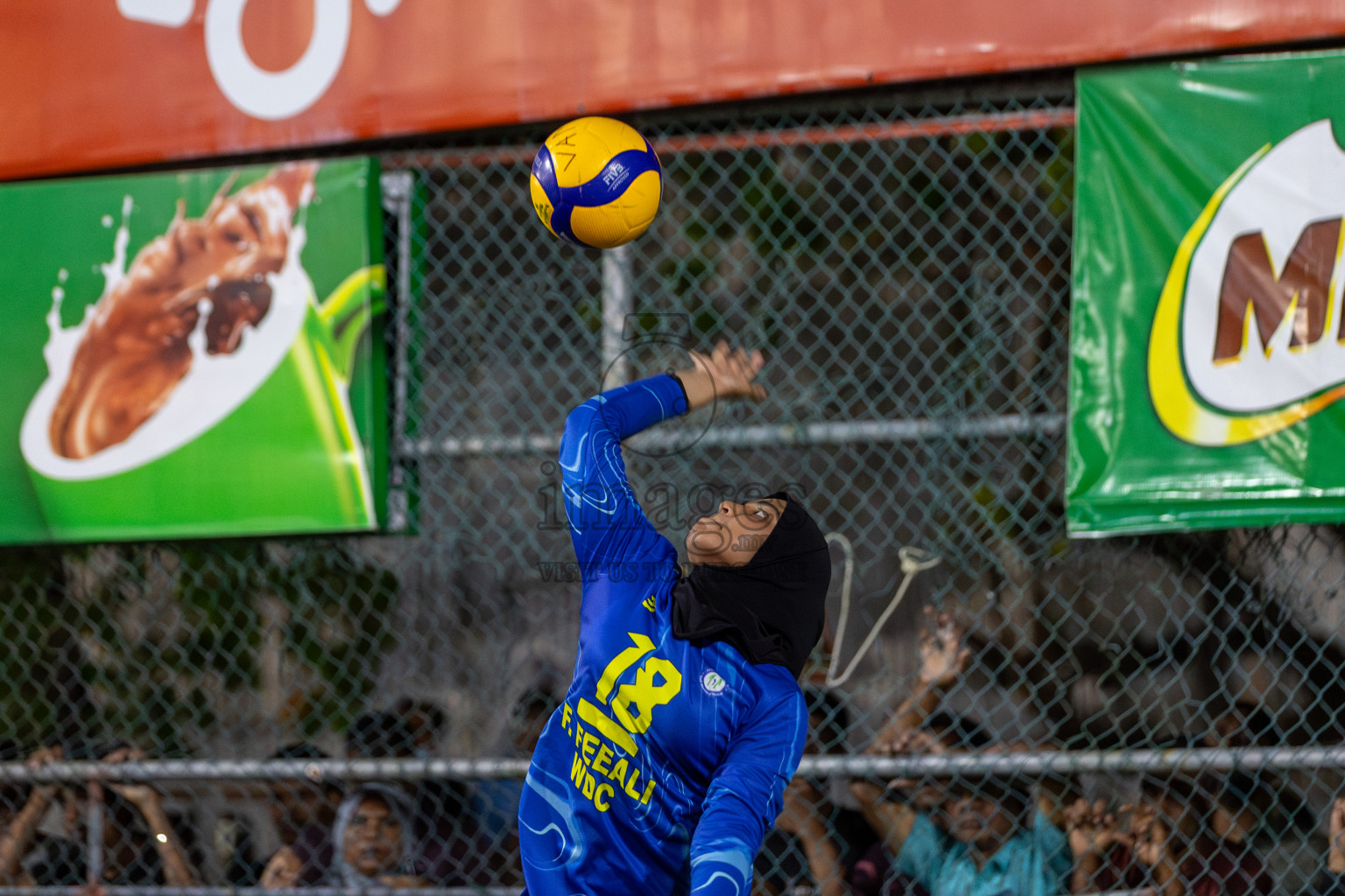 Day 10 of Interschool Volleyball Tournament 2024 was held in Ekuveni Volleyball Court at Male', Maldives on Sunday, 1st December 2024.
Photos: Mohamed Mahfooz Moosa/ images.mv