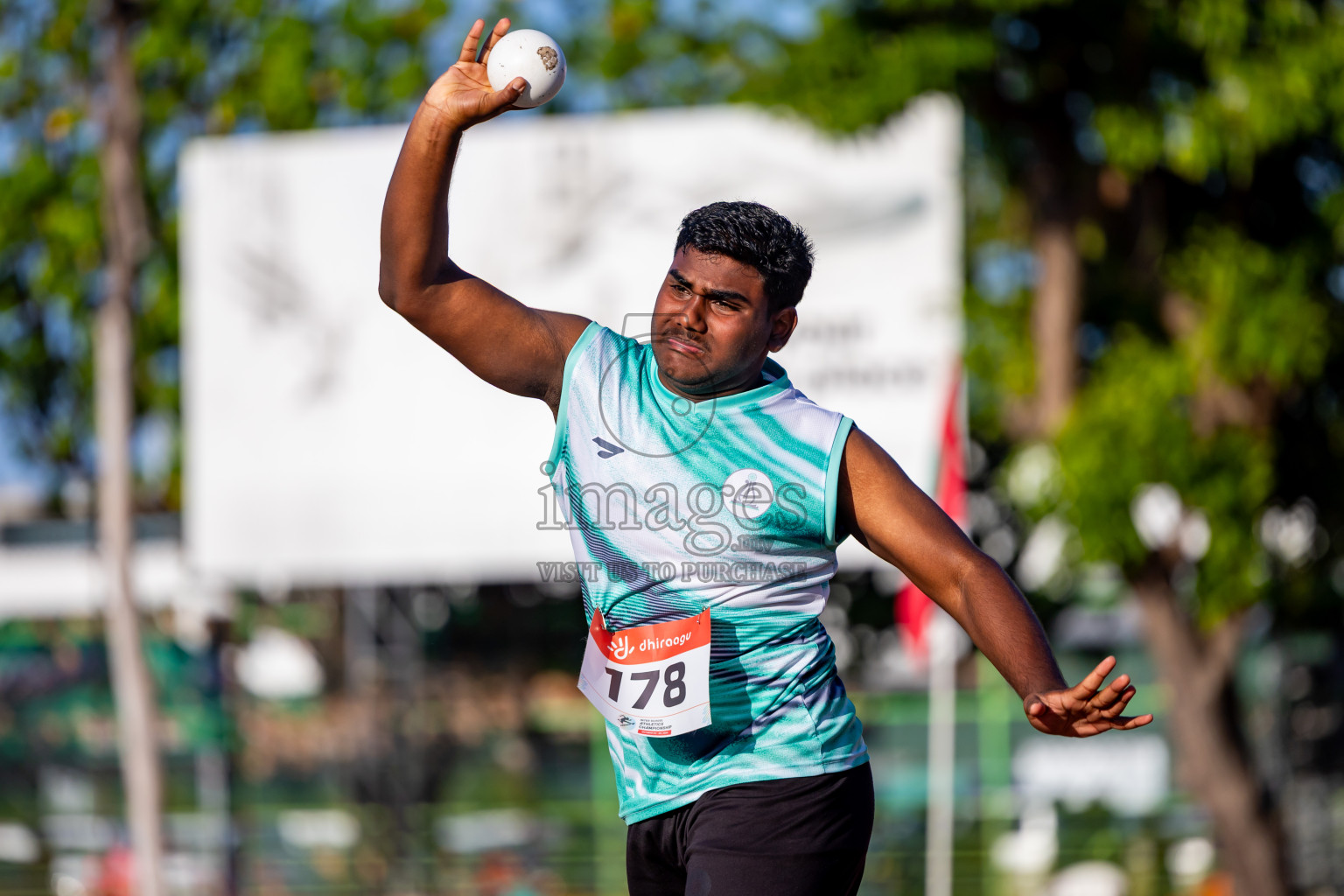 Day 1 of Inter-school Athletics Championship 2025 held in Ekuveni Synthetic Track, Male', Maldives on Monday, 06th October 2025. Photos by: Nausham Waheed / Images.mv