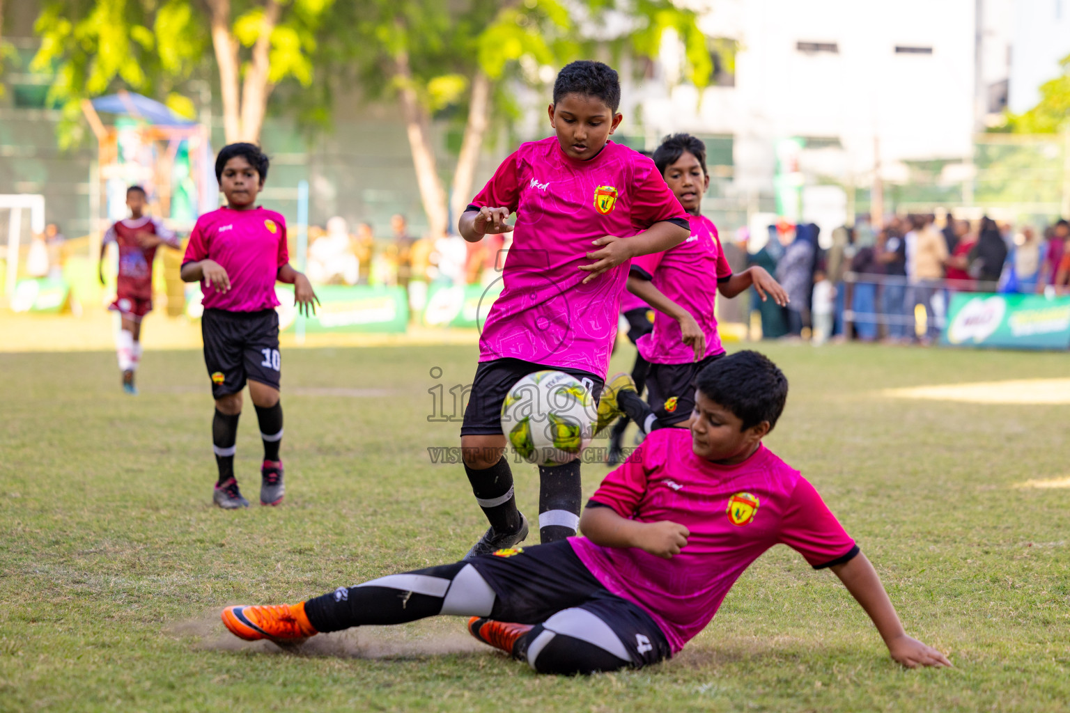 Day 2 of MILO Academy Championship 2025 was held on Friday, 14th February 2025 in Henveiru Stadium. 
Photos: Hassan Simah / Images.mv