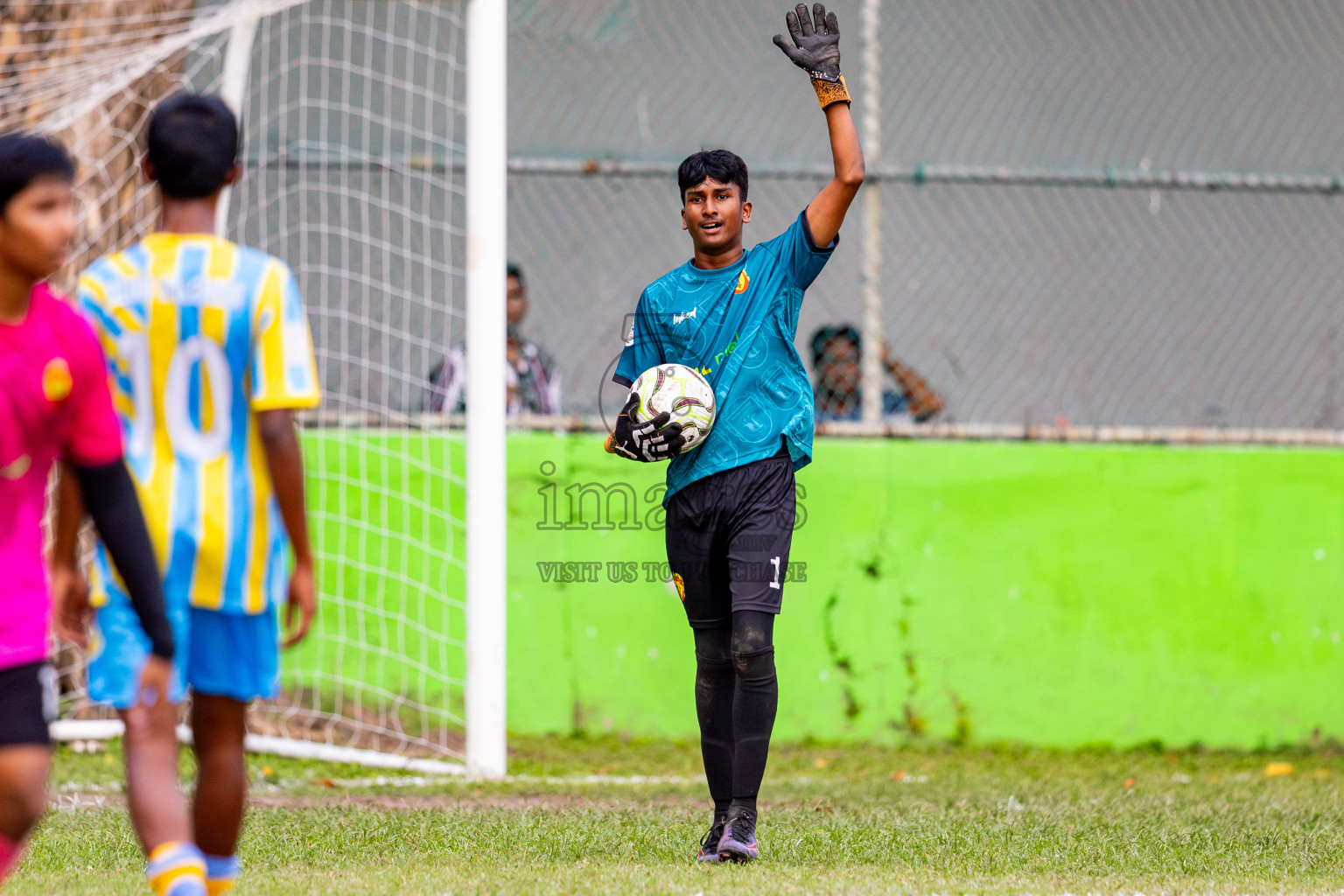 Under 14 United Victory vs Valancia on day 3 of Dhivehi Youth League 2024 held at Henveiru Stadium on Saturday, 23rd November 2024. Photos: Nausham Waheed/ Images.mv