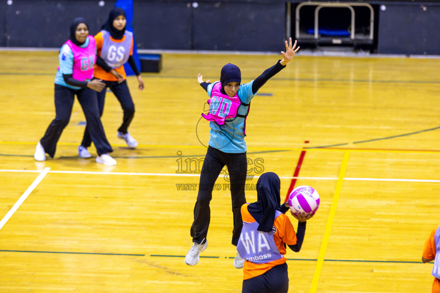 Invicto Sports Club vs MV Netters in Division 2 of National Netball Tournament 2025 held in Ekuveni Netball Court at Male', Maldives on Saturday, 24th May 2025. Photos: Hassan Simah / images.mv