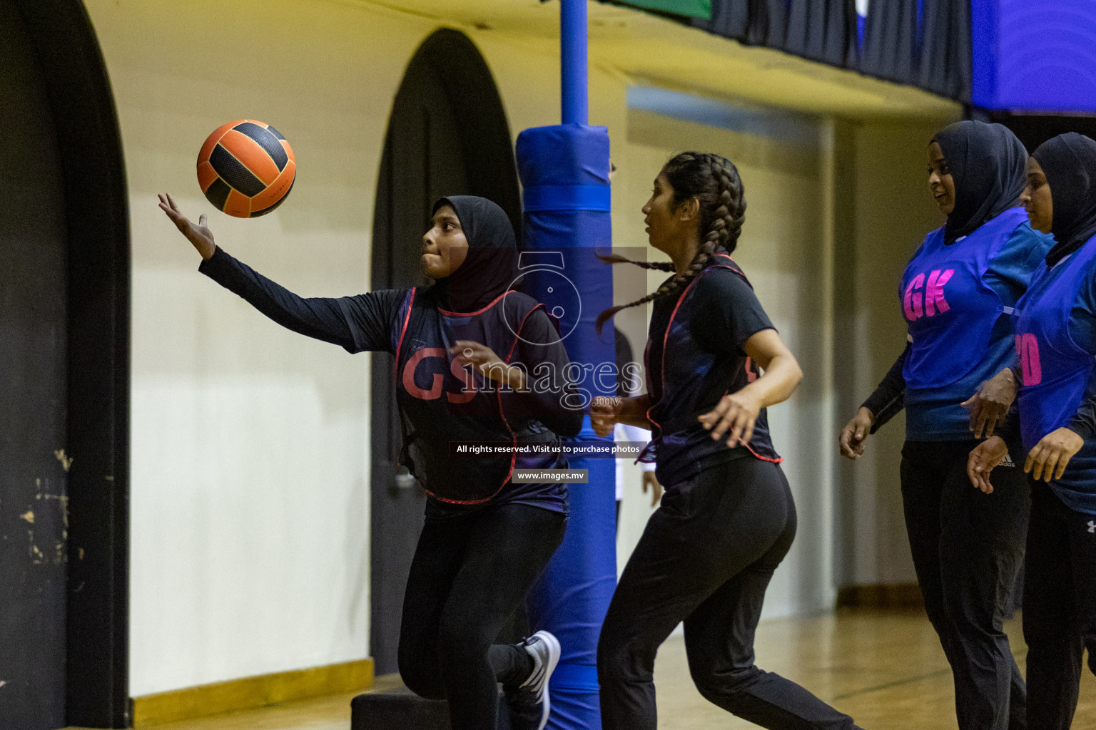 Xenith Sports Club vs Youth United Sports Club in the Milo National Netball Tournament 2022 on 18 July 2022, held in Social Center, Male', Maldives. Photographer: Shuu, Hassan Simah / Images.mv