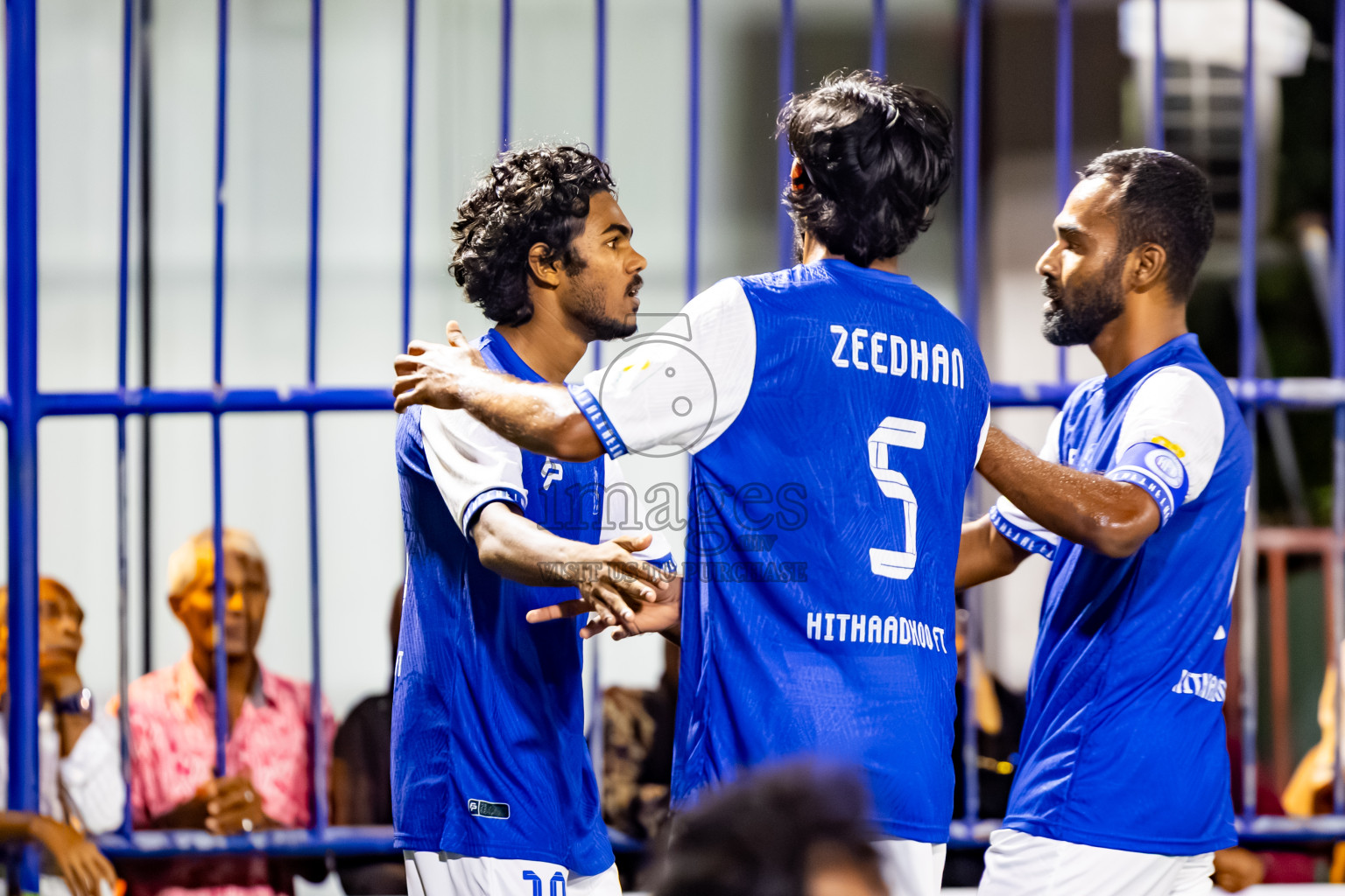 Kudarikilu vs Hithaadhoo in Day 1 of Better in Baa Futsal Fiesta 2025 Men's division held in B. Eydhafushi, Maldives on Wednesday, 5th November 2025. Photos: Nausham Waheed / images.mv