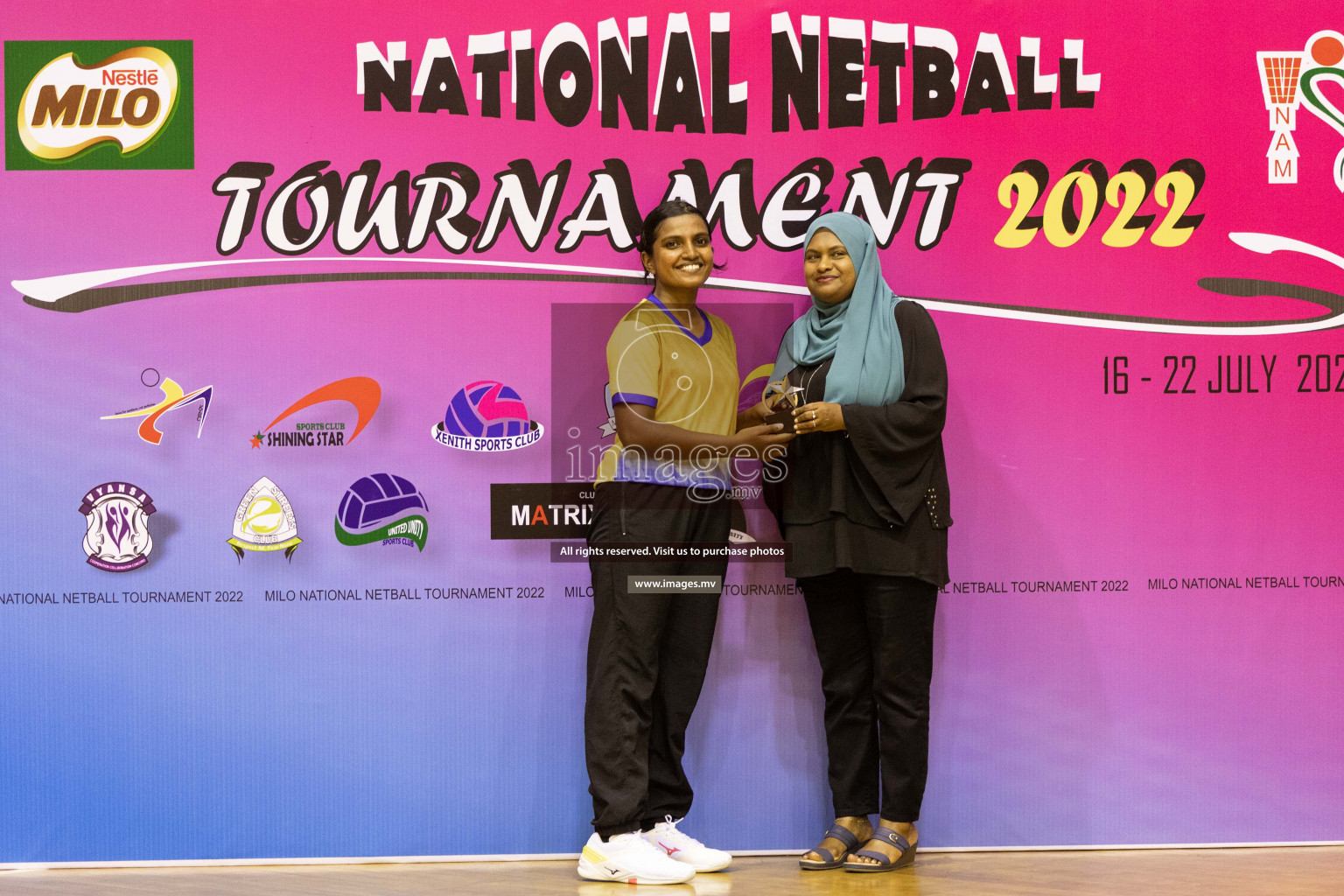 Kulhudhuffushi Y & R.C vs Mahibadhoo SC in the Milo National Netball Tournament 2022 on 18 July 2022, held in Social Center, Male', Maldives. Photographer: Shuu / Images.mv