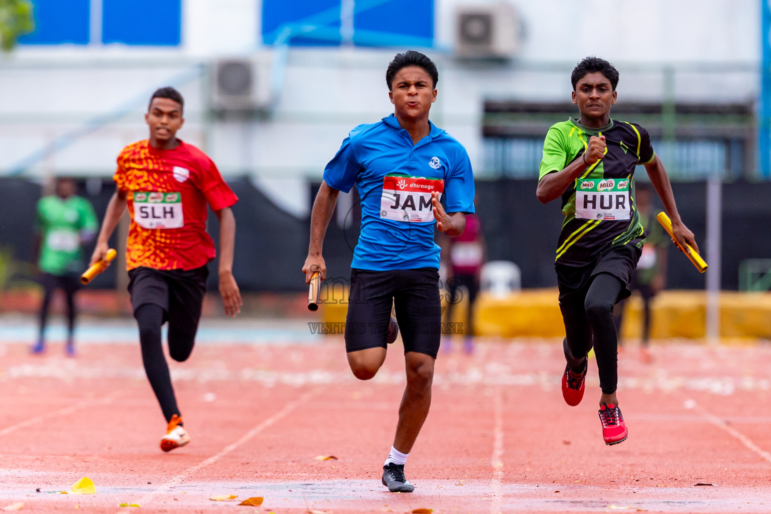 Day 6 of Inter-school Athletics Championship 2025 held in Ekuveni Synthetic Track, Male', Maldives on Sunday, 12th October 2025. Photos by: Nausham Waheed / Images.mv