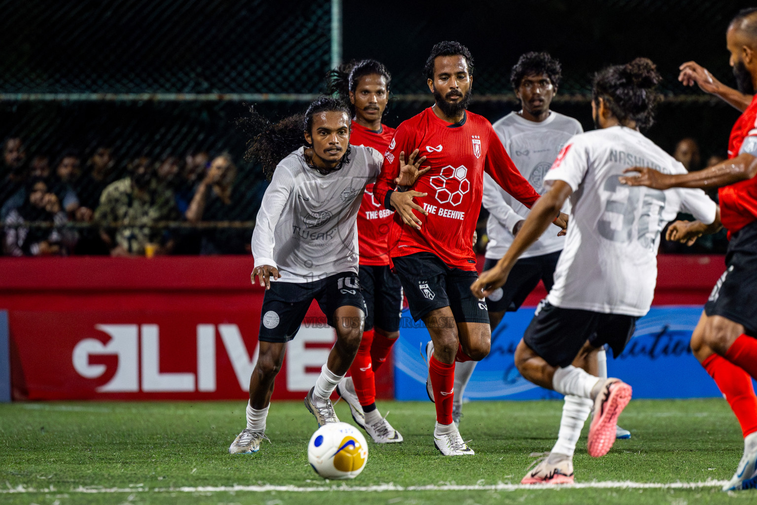 Th Omadhoo vs Th Thimarafushi in Day 18 of Golden Futsal Challenge 2025 was held on Wednesday, 22nd January 2025, in Hulhumale', Maldives. Photos: Nausham Waheed / images.mv