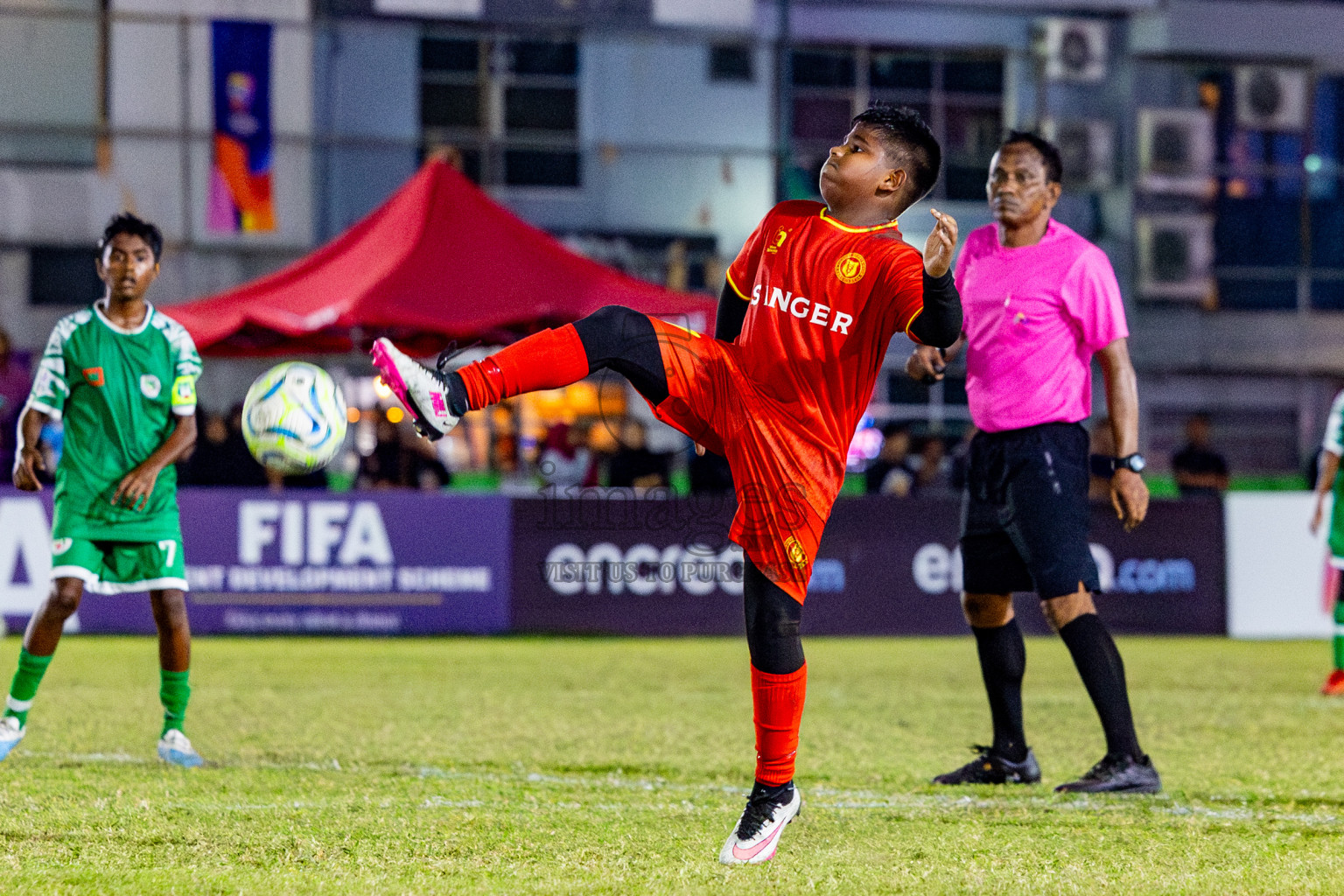 Victory Sports Club vs Hurriyya Sports Club (U12) in Day 9 of Dhivehi Youth League 2024 held at Henveiru Stadium on Saturday, 14th December 2024. Photos: Nausham Waheed / Images.mv