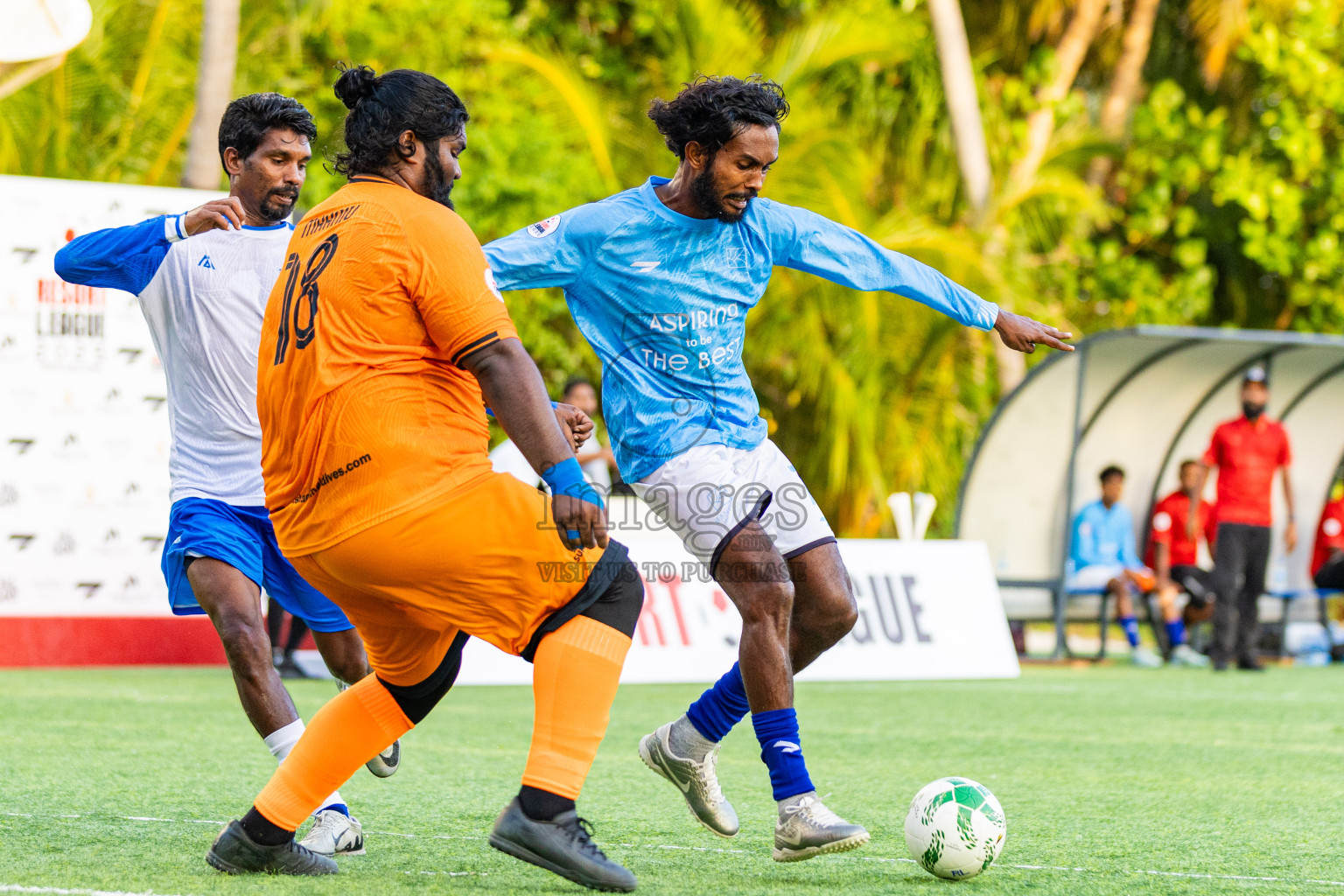 BANDOS Maldives vs SUMMER ISLAND RESORTS in Resort League 2025 (North Male Zone) day 3 was held on Friday, 5th September 2025 in One And Only Reethi Rah Maldives Resort, Photos: Areef Adam / images.mv