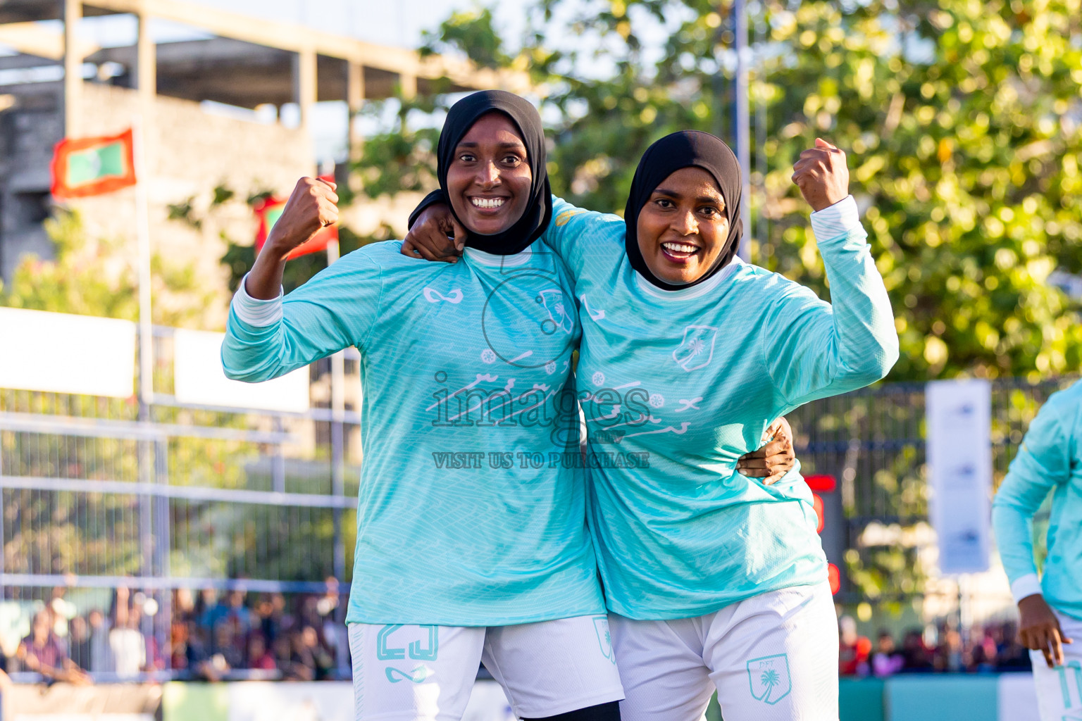 Dhonfanu vs Eydhafushi in Day 1 of Better in Baa Futsal Fiesta 2025 Woman's division held in B. Eydhafushi, Maldives on Wednesday, 5th November 2025. Photos: Nausham Waheed / images.mv