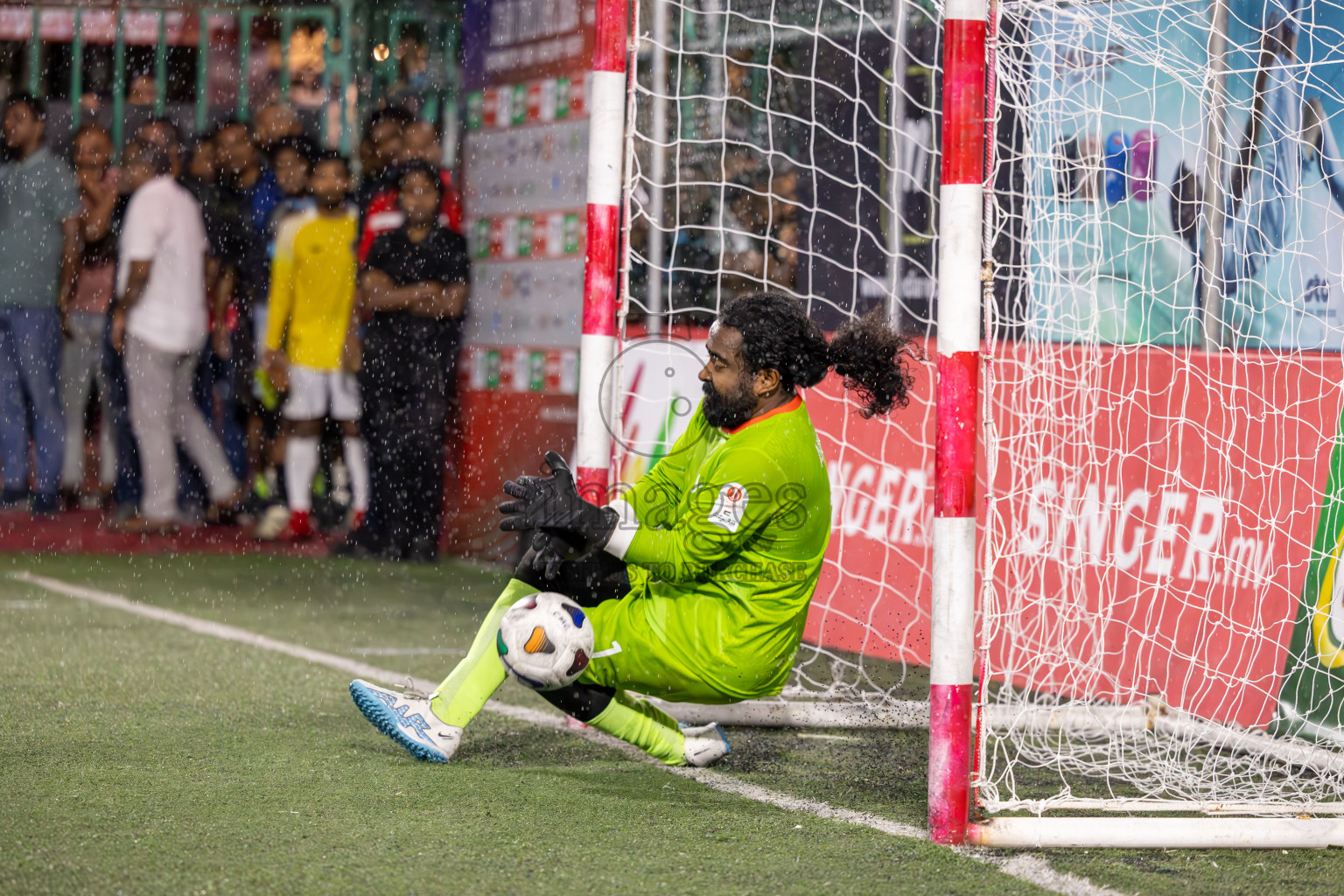 United BML vs Dhiraagu in Round of 16 of Club Maldives Cup 2024 held in Rehendi Futsal Ground, Hulhumale', Maldives on Tuesday, 8th October 2024. Photos: Ismail Thoriq / images.mv