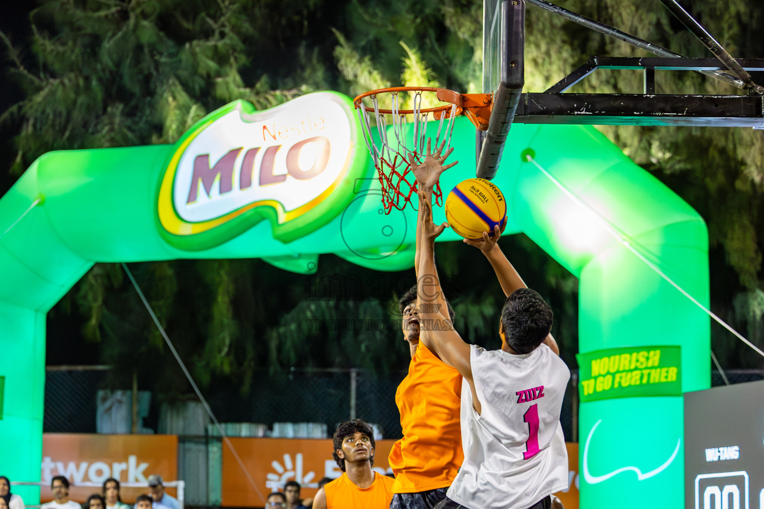 Day 4 of MILO Ramadan 3x3 Challenge 2024 was held in Ekuveni Outdoor Basketball Court at Male', Maldives on Friday, 15th March 2024.
Photos: Mohamed Mahfooz Moosa / images.mv