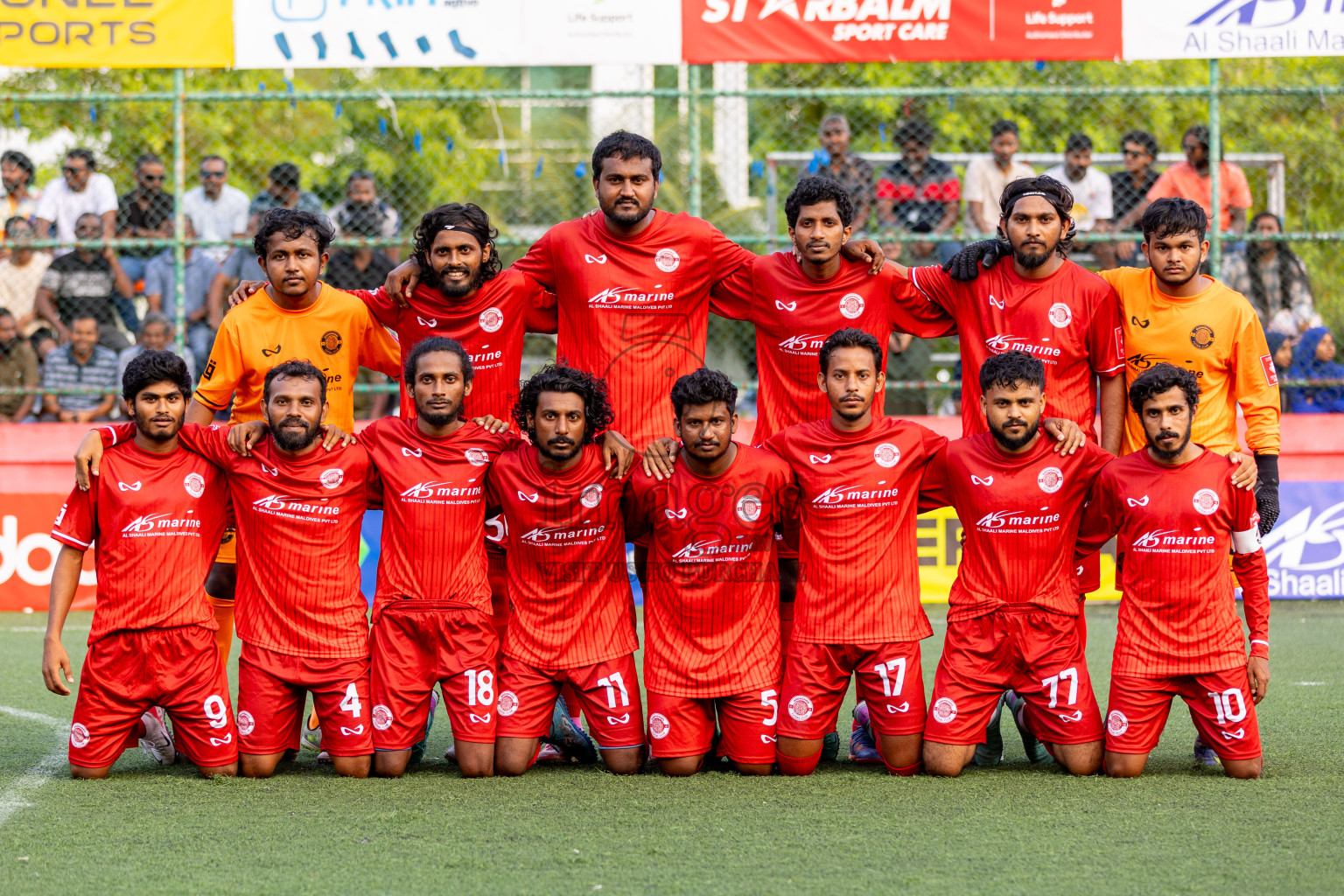 GDh. Gadhdhoo  VS  GDh. Hoandedhdhoo in Day 12 of Golden Futsal Challenge 2024 was held on Friday, 26th January 2024, in Hulhumale', Maldives 
Photos: Hassan Simah / images.mv