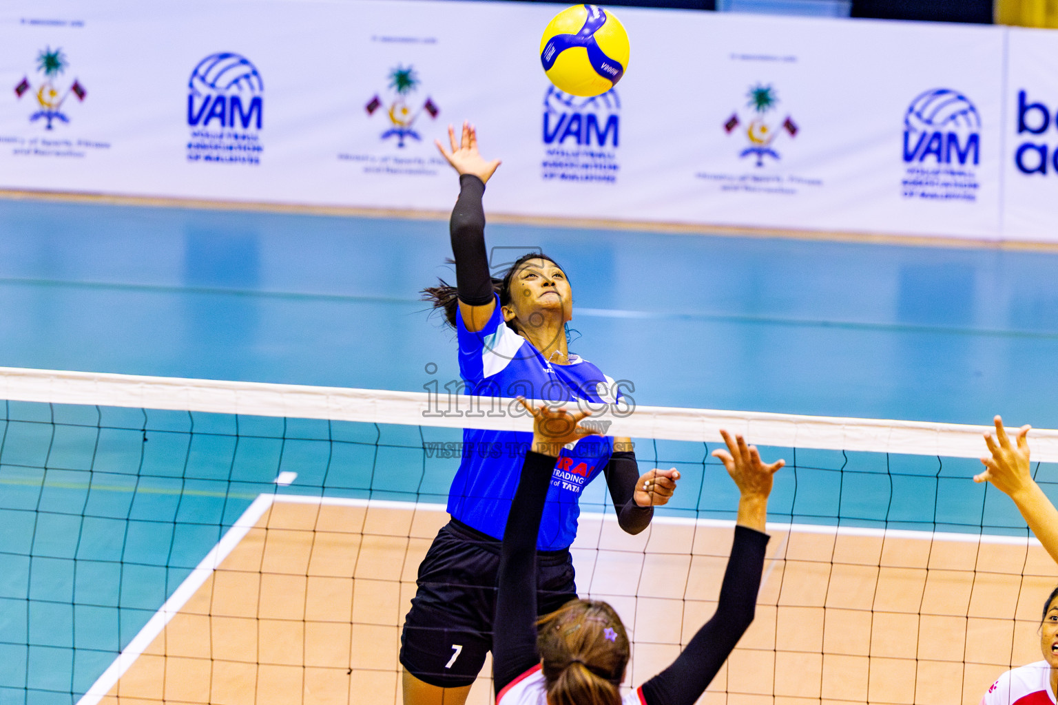 Nepal Police Club vs Humo VC in the Final of CAVA Woman's Volleyball Club Championship 2024 was held in Social Center, Male', Maldives on Saturday, 21st September 2024. Photos: Nausham Waheed / images.mv