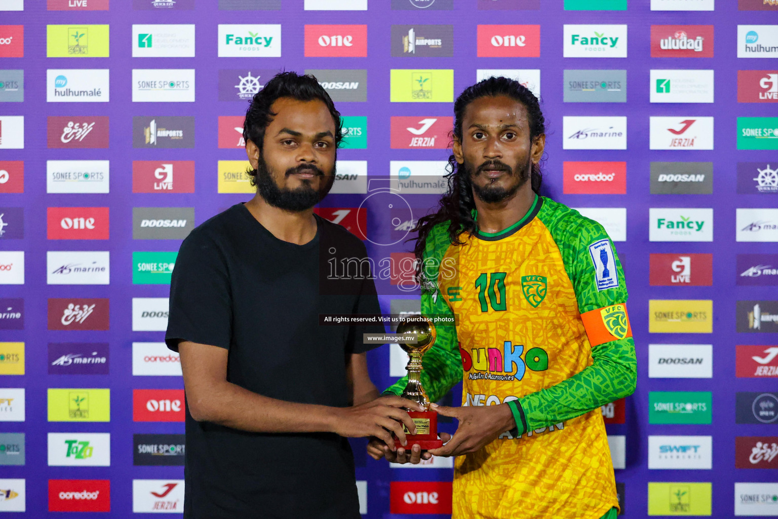 GDh. Hoandedhdhoo vs GDh. Vaadhoo in Day 12 of Golden Futsal Challenge 2023 on 16 February 2023 in Hulhumale, Male, Maldives