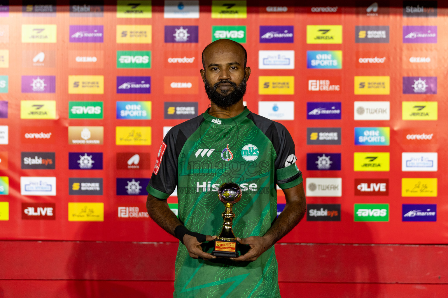 M Dhiggaru vs M Mulak in Day 12 of Golden Futsal Challenge 2025 was held on Thursday, 16th January 2025, in Hulhumale', Maldives.
Photos: Hassan Simah / images.mv