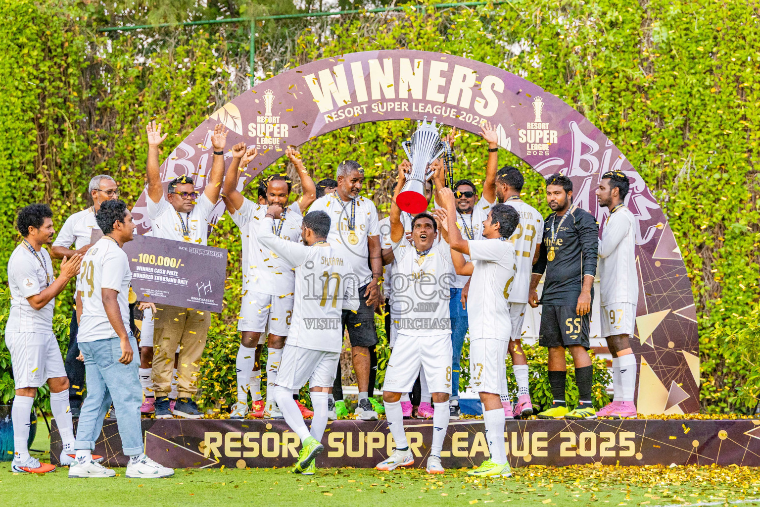 Conrad Maldives vs Joali Maldives in the Final of Resort Super League 2025 was held on Wednesday, 5th November 2025 in Jumeirah Olhaheli Island Maldives, Photos: Areef Adam / images.mv