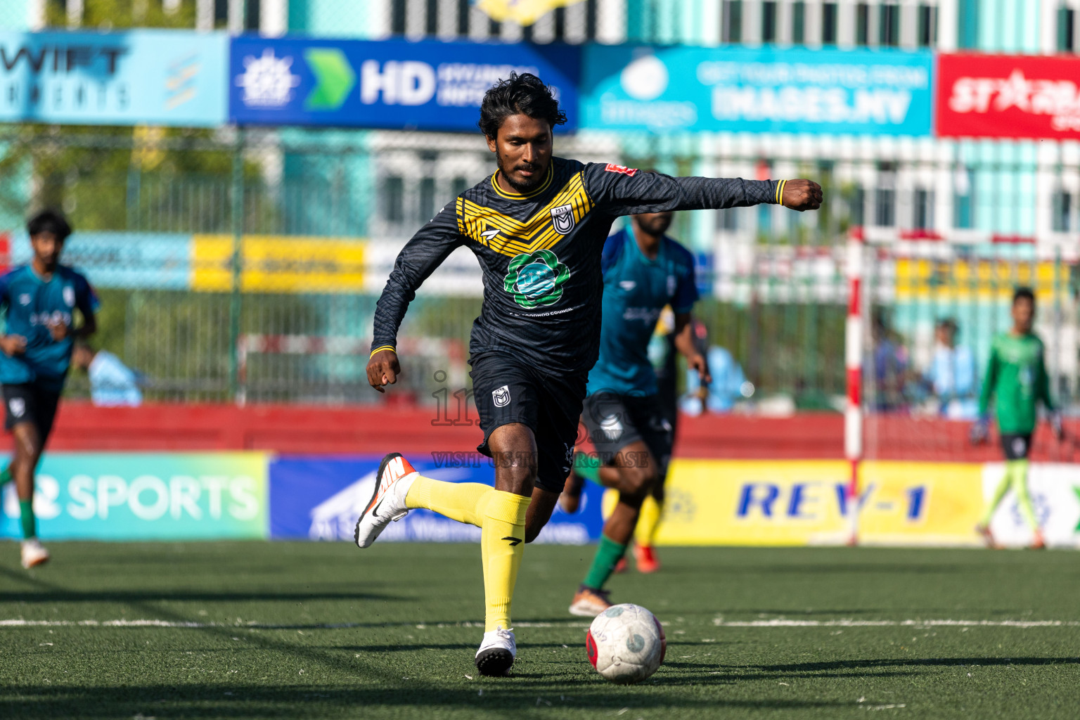 F Bilehdhoo vs F Magoodhoo in Day 20 of Golden Futsal Challenge 2024 was held on Saturday , 3rd February 2024 in Hulhumale', Maldives Photos: Nausham Waheed / images.mv